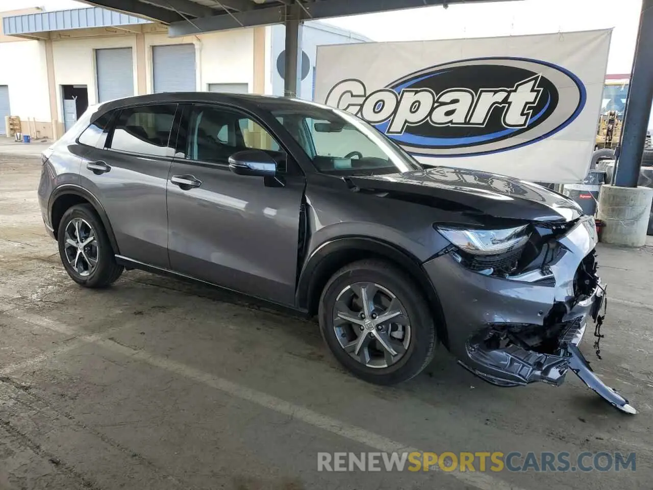 4 Photograph of a damaged car 3CZRZ2H72SM752397 HONDA HR-V 2025