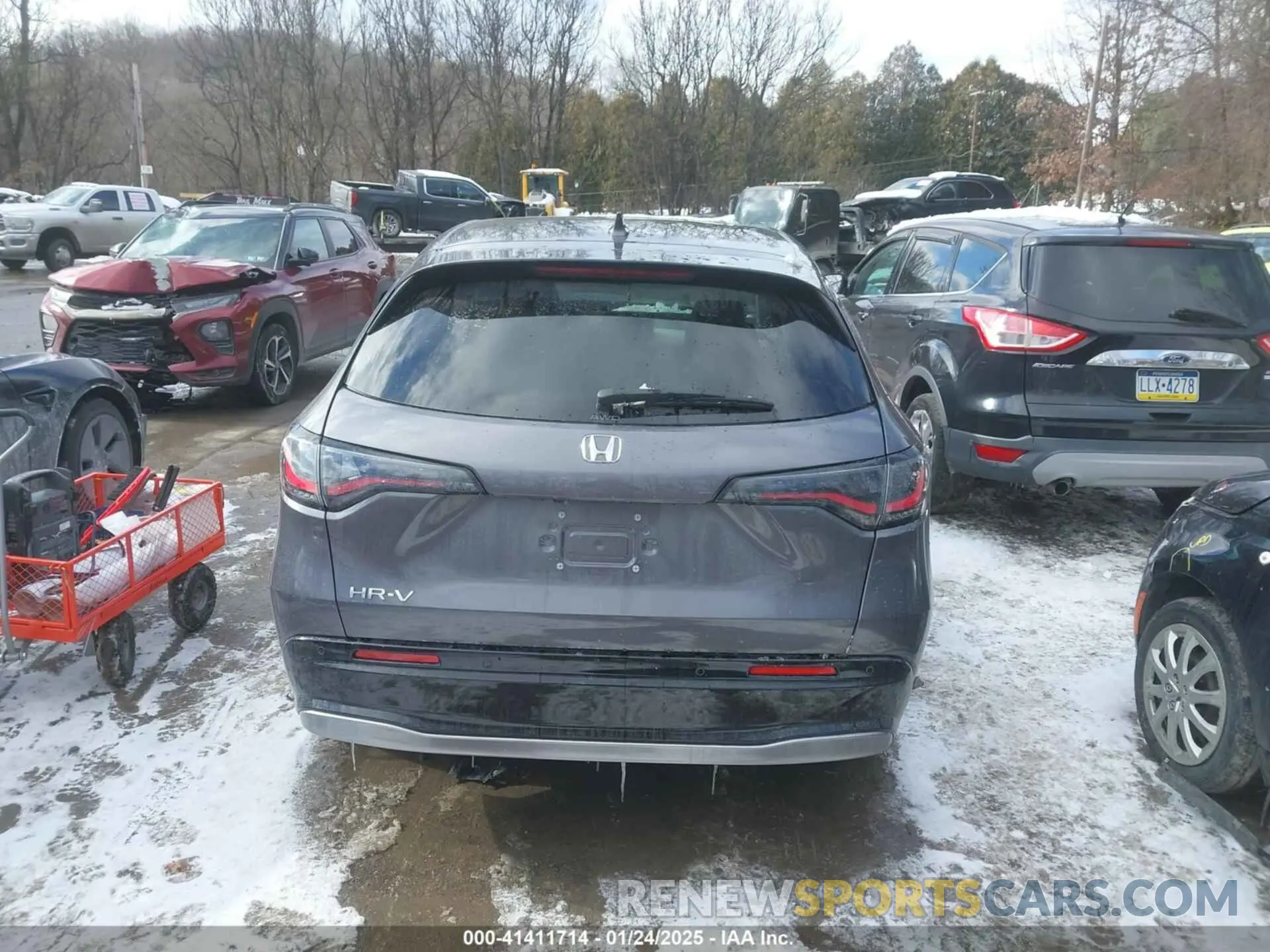 17 Photograph of a damaged car 3CZRZ2H73SM731624 HONDA HR-V 2025