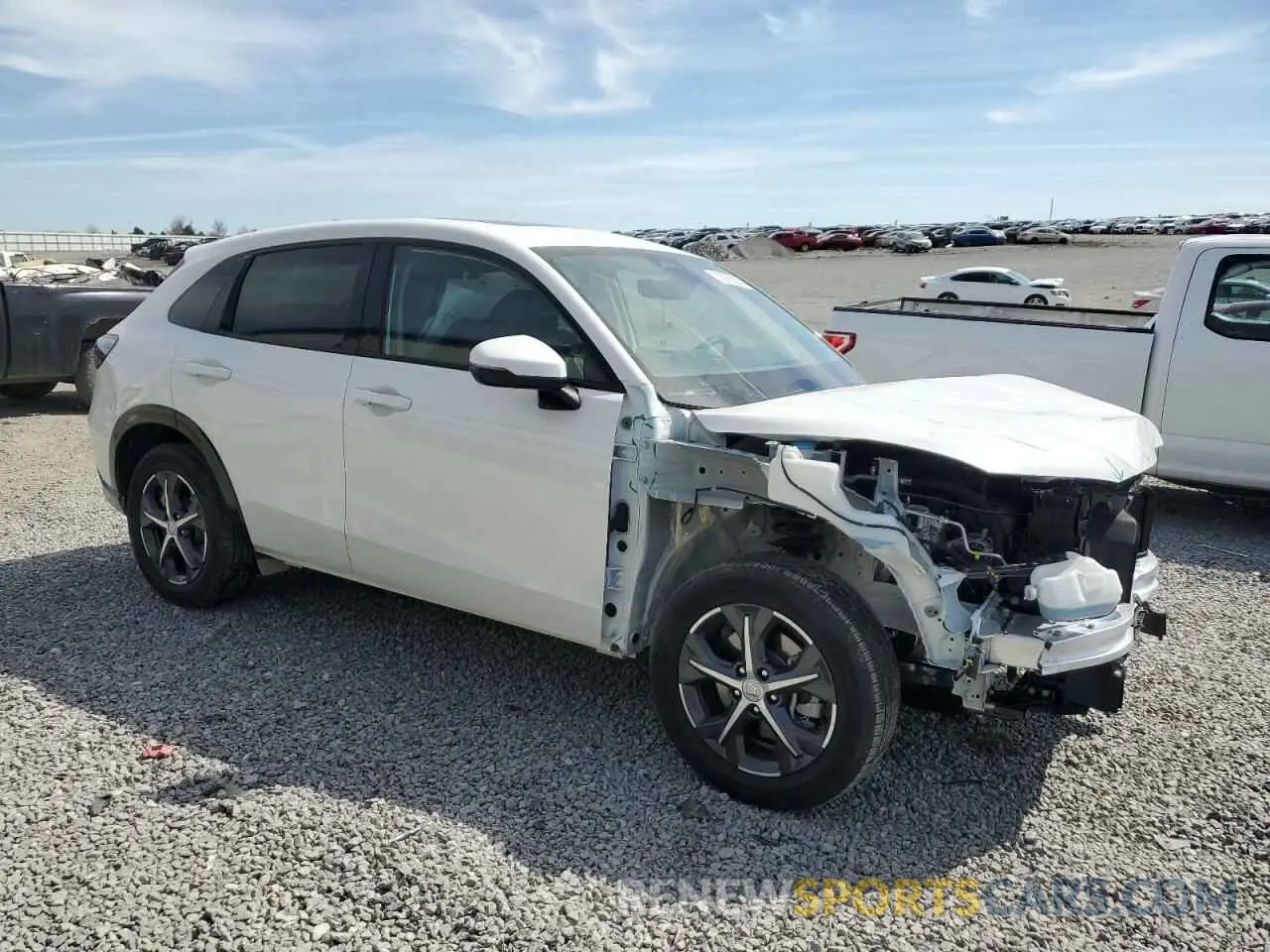 4 Photograph of a damaged car 3CZRZ2H76SM748160 HONDA HR-V 2025