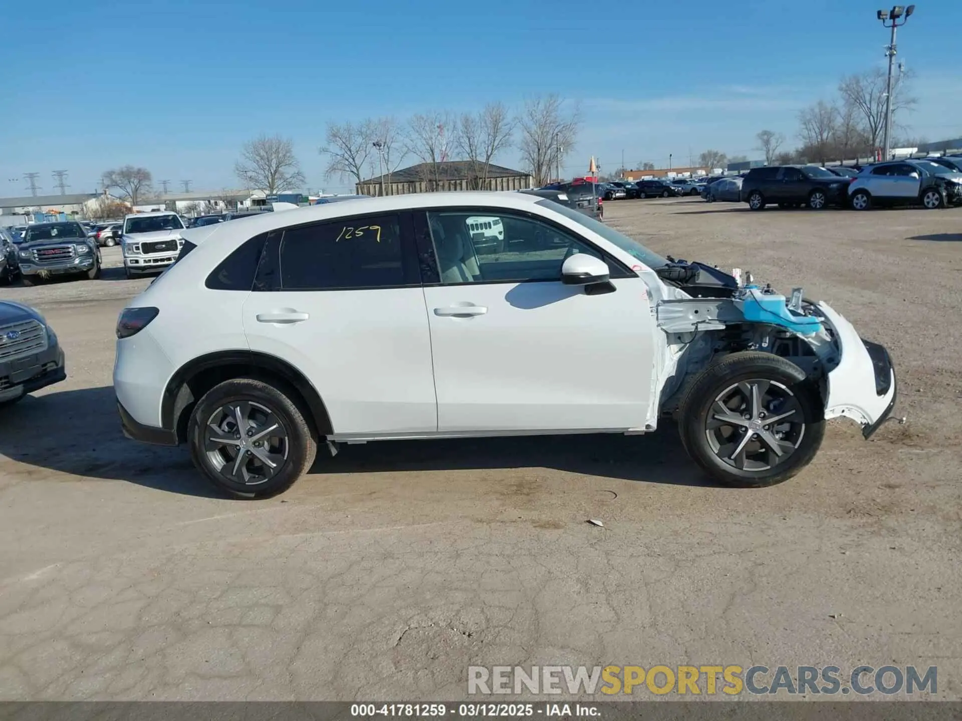 14 Photograph of a damaged car 3CZRZ2H77SM744487 HONDA HR-V 2025