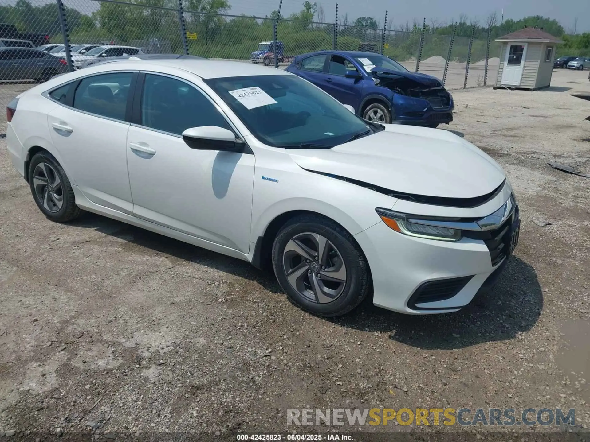 1 Photograph of a damaged car 19XZE4F10KE029699 HONDA INSIGHT 2019