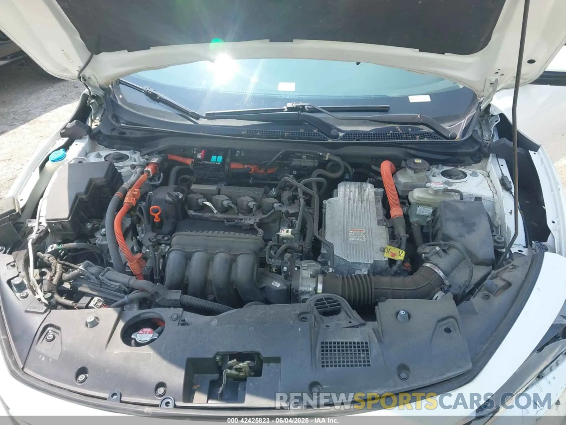 10 Photograph of a damaged car 19XZE4F10KE029699 HONDA INSIGHT 2019
