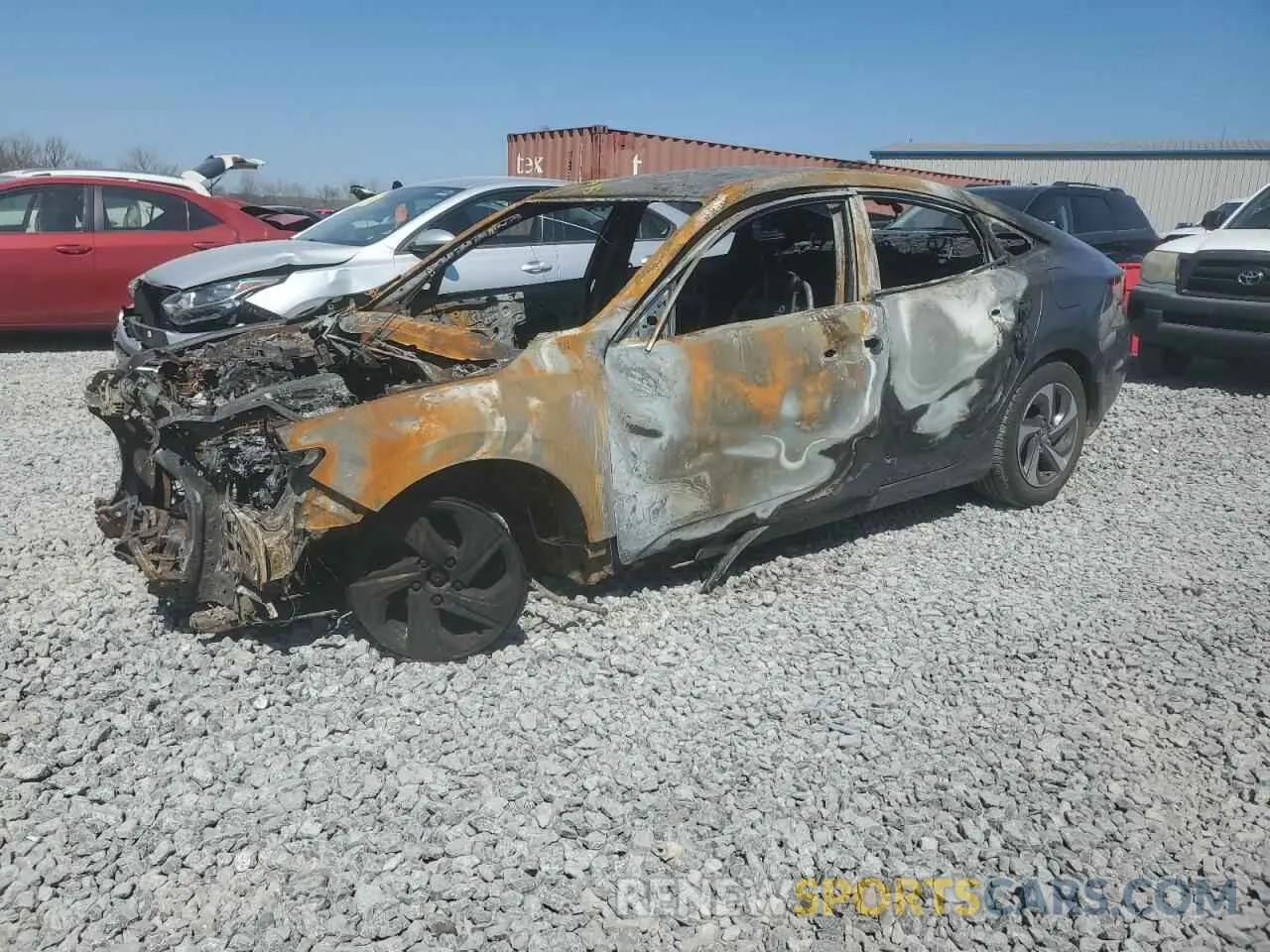 1 Photograph of a damaged car 19XZE4F13KE013593 HONDA INSIGHT 2019
