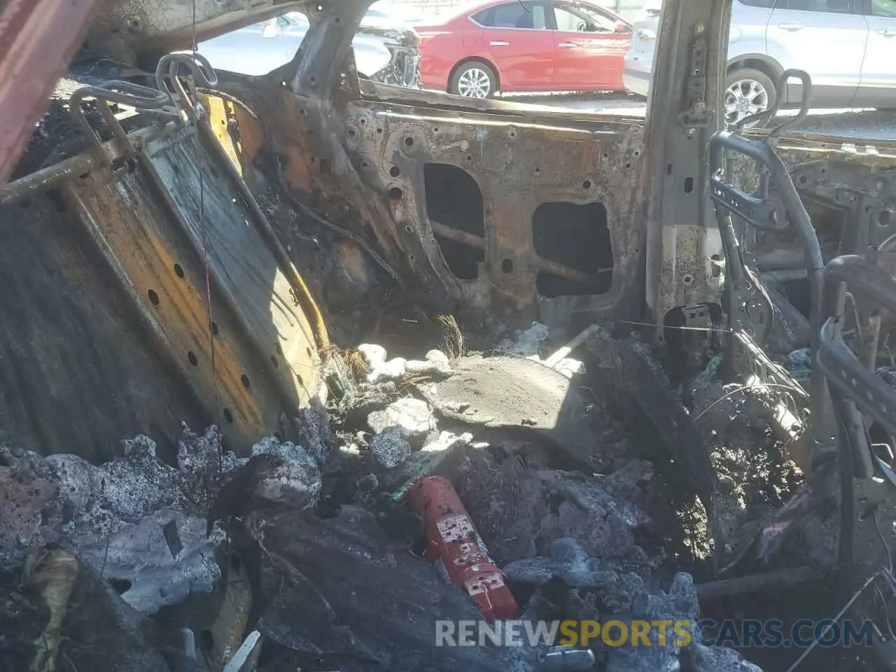 10 Photograph of a damaged car 19XZE4F13KE013593 HONDA INSIGHT 2019