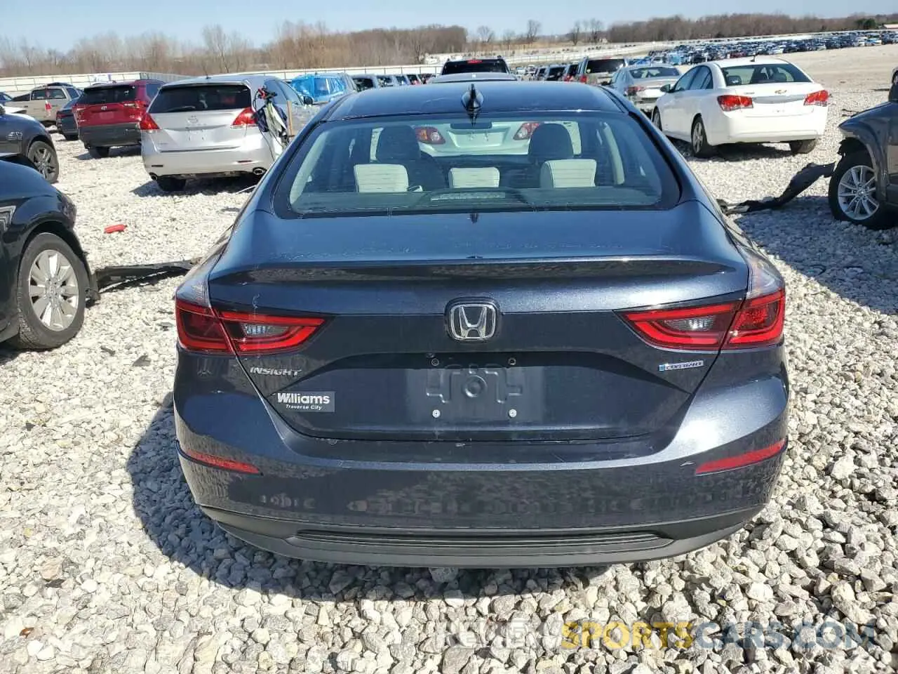 6 Photograph of a damaged car 19XZE4F14KE005552 HONDA INSIGHT 2019