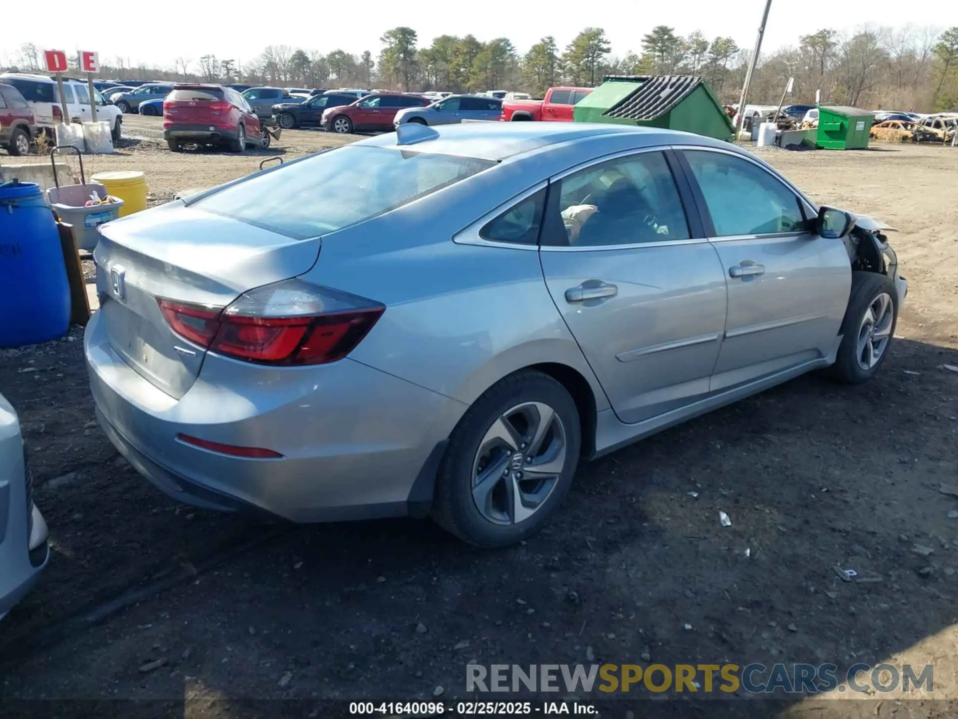 4 Photograph of a damaged car 19XZE4F14KE013196 HONDA INSIGHT 2019