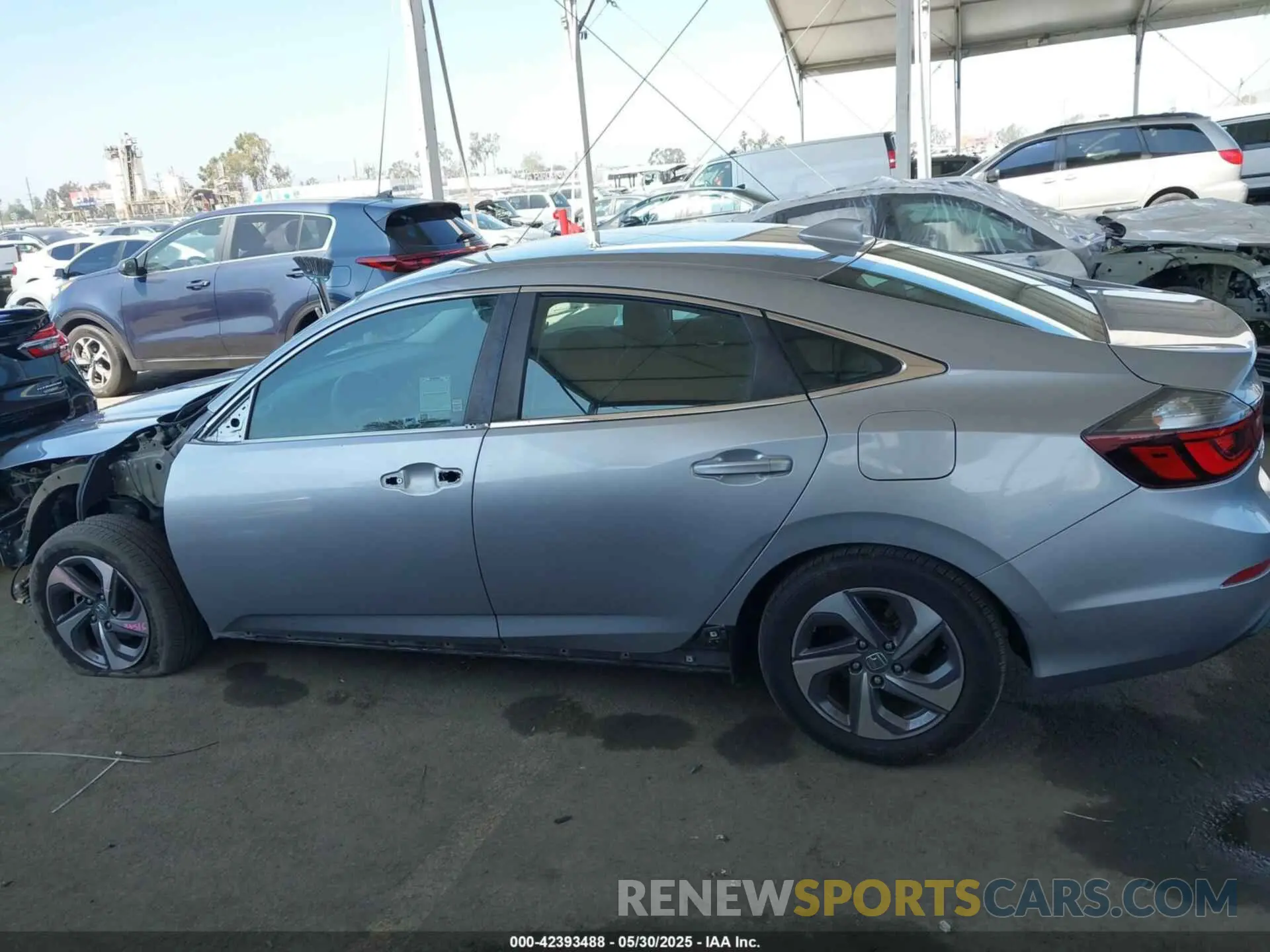 15 Photograph of a damaged car 19XZE4F14KE027597 HONDA INSIGHT 2019