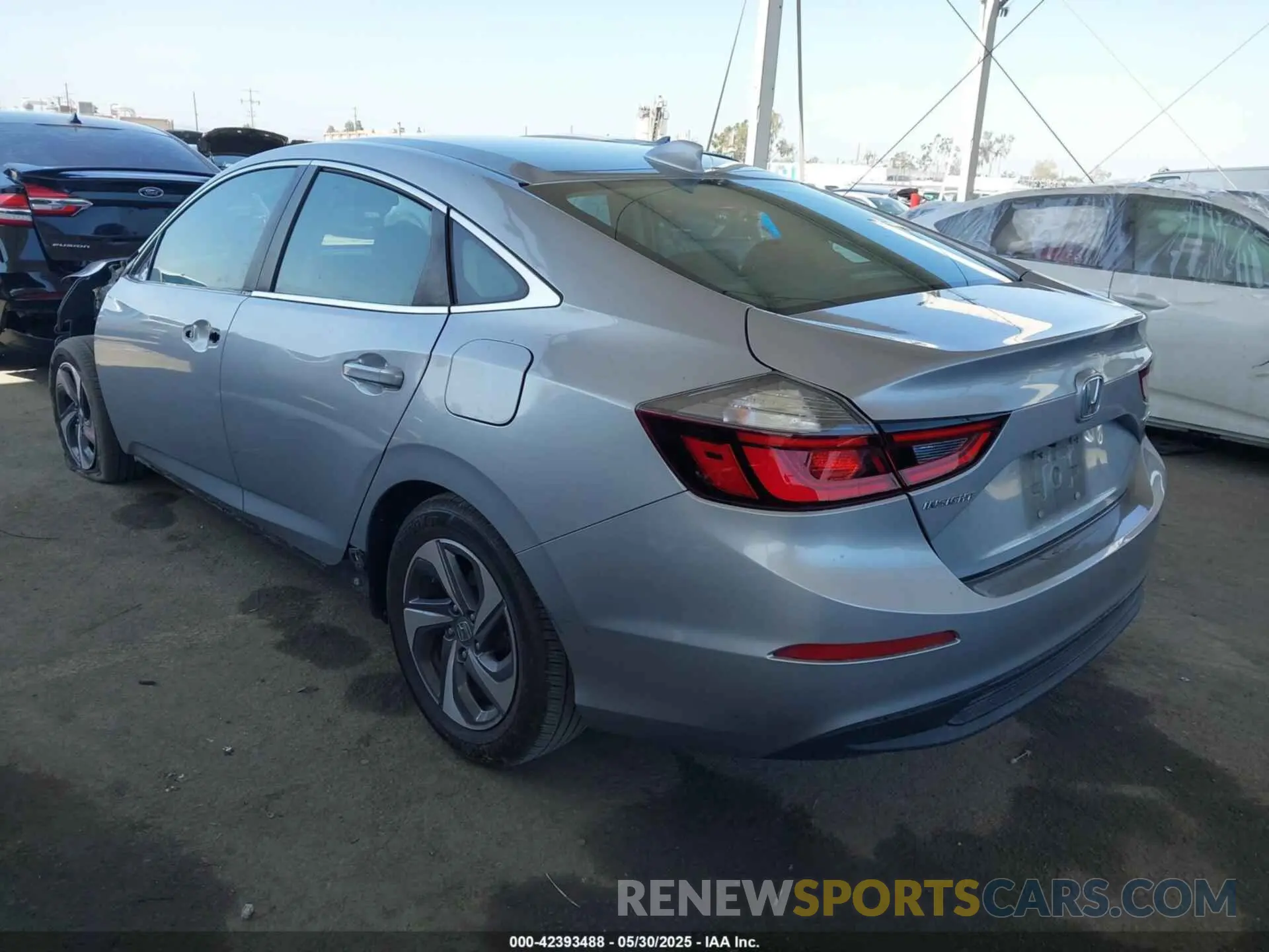 3 Photograph of a damaged car 19XZE4F14KE027597 HONDA INSIGHT 2019