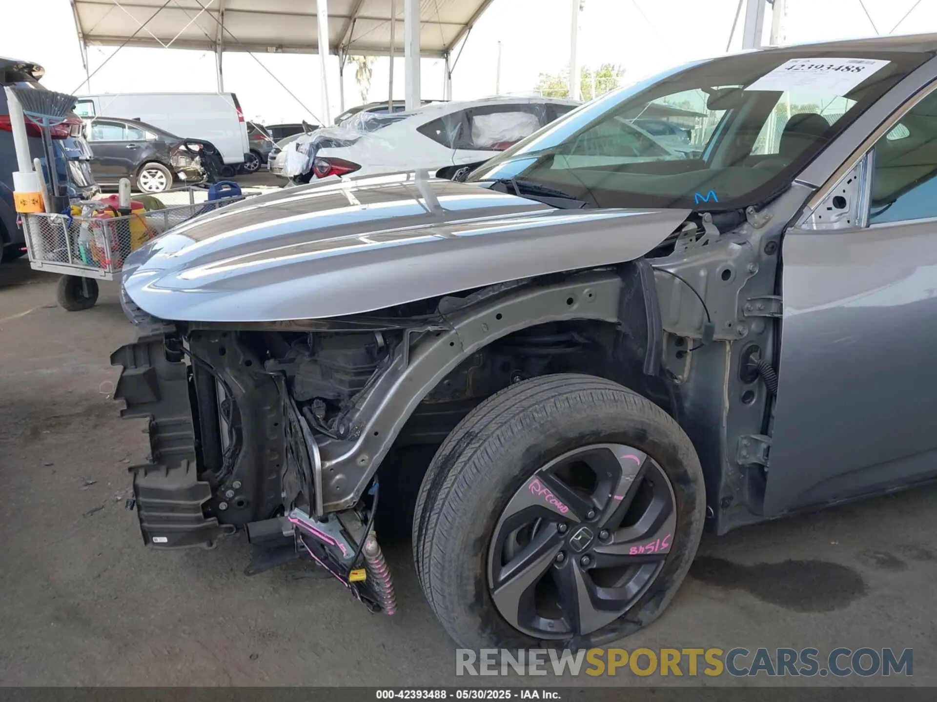 6 Photograph of a damaged car 19XZE4F14KE027597 HONDA INSIGHT 2019