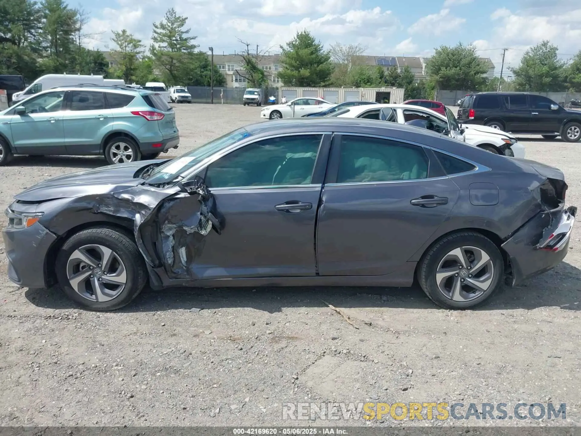 15 Photograph of a damaged car 19XZE4F16KE011059 HONDA INSIGHT 2019