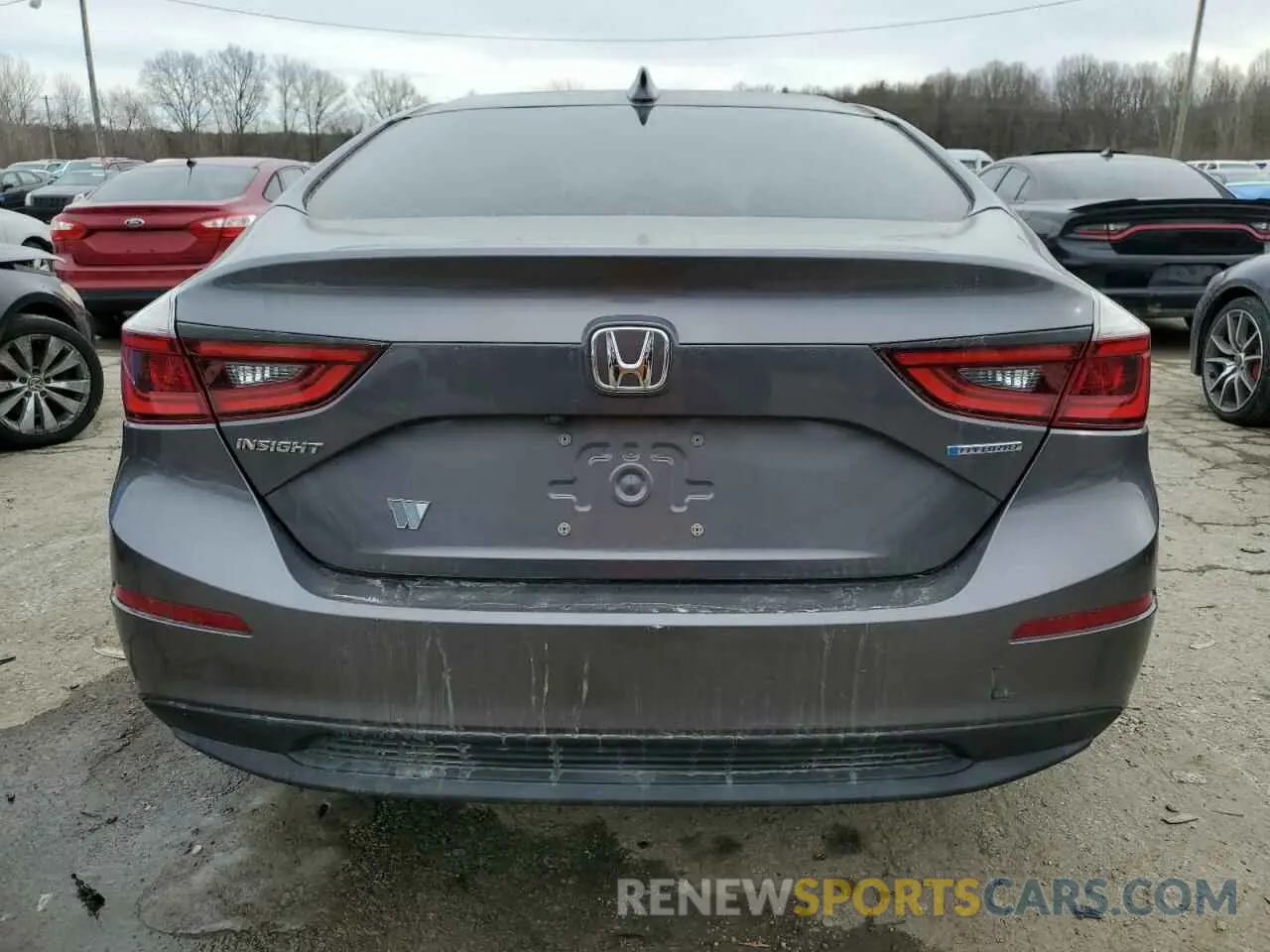 6 Photograph of a damaged car 19XZE4F16KE025608 HONDA INSIGHT 2019