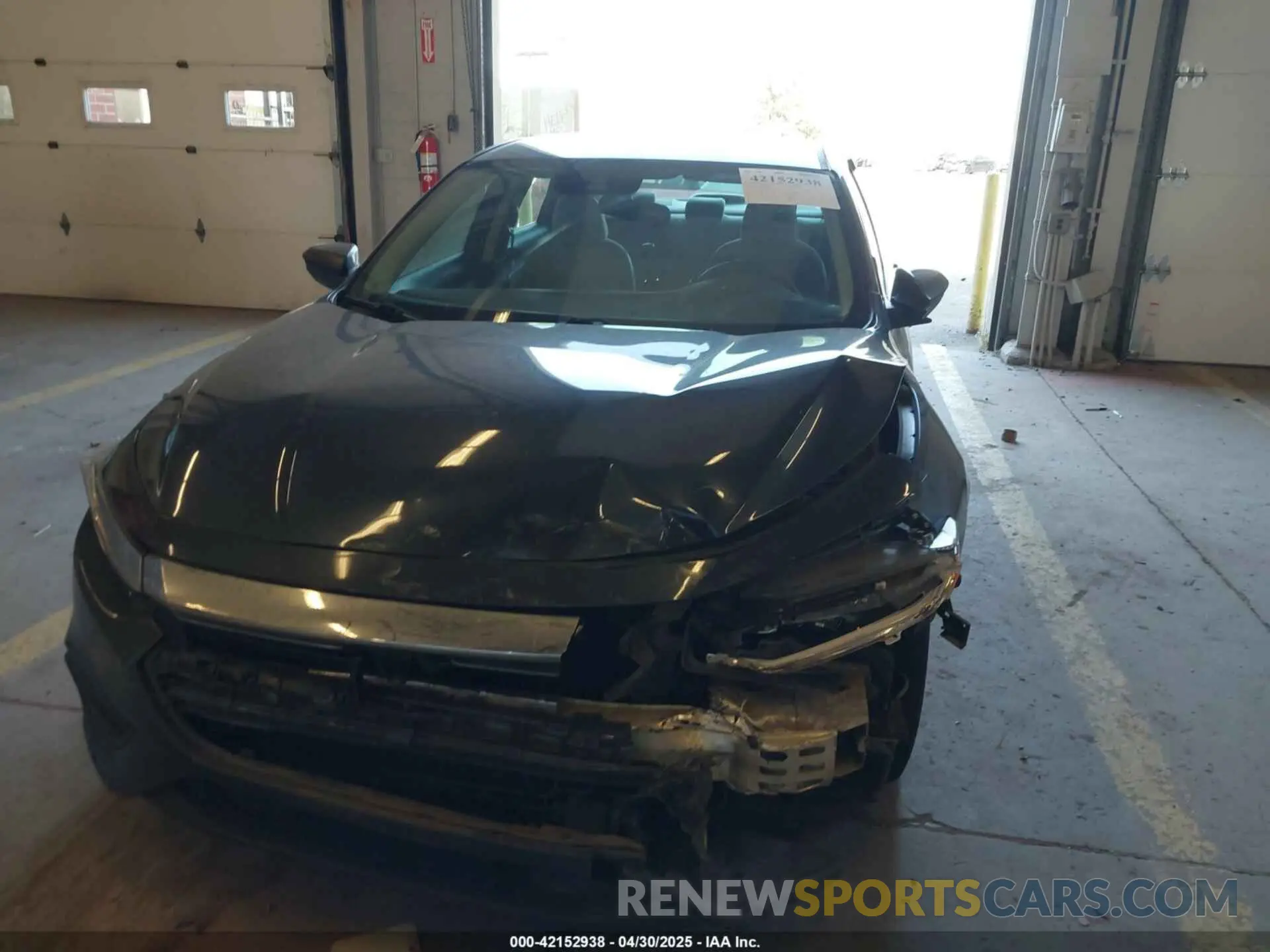 12 Photograph of a damaged car 19XZE4F16KE026659 HONDA INSIGHT 2019