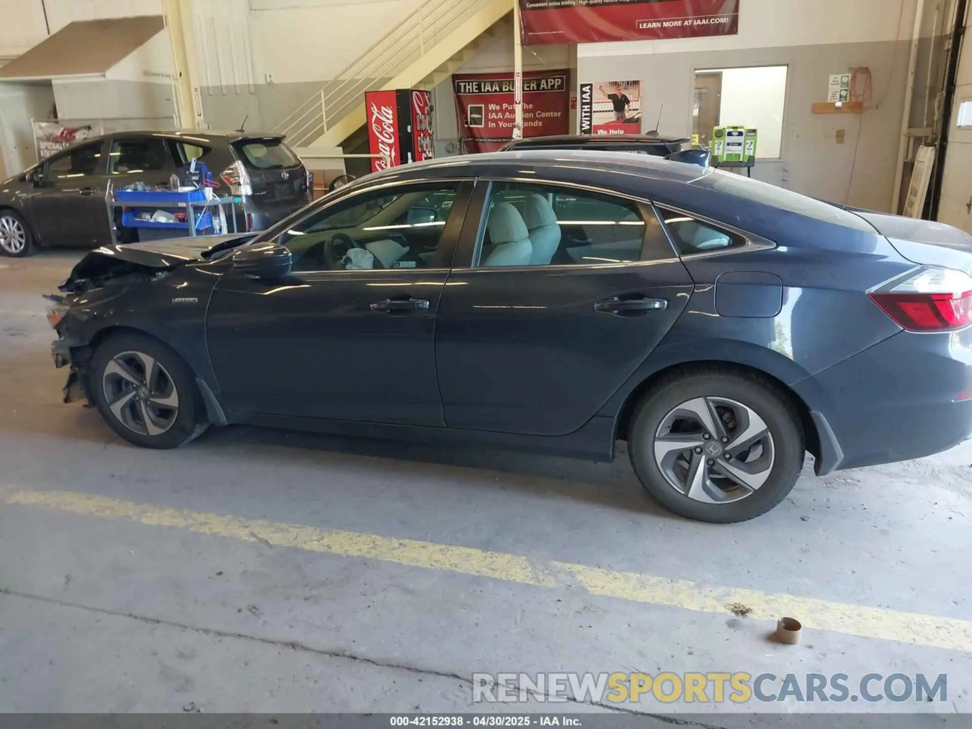 14 Photograph of a damaged car 19XZE4F16KE026659 HONDA INSIGHT 2019