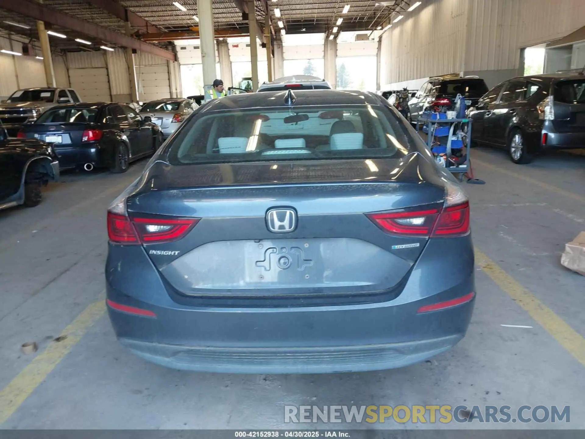 16 Photograph of a damaged car 19XZE4F16KE026659 HONDA INSIGHT 2019