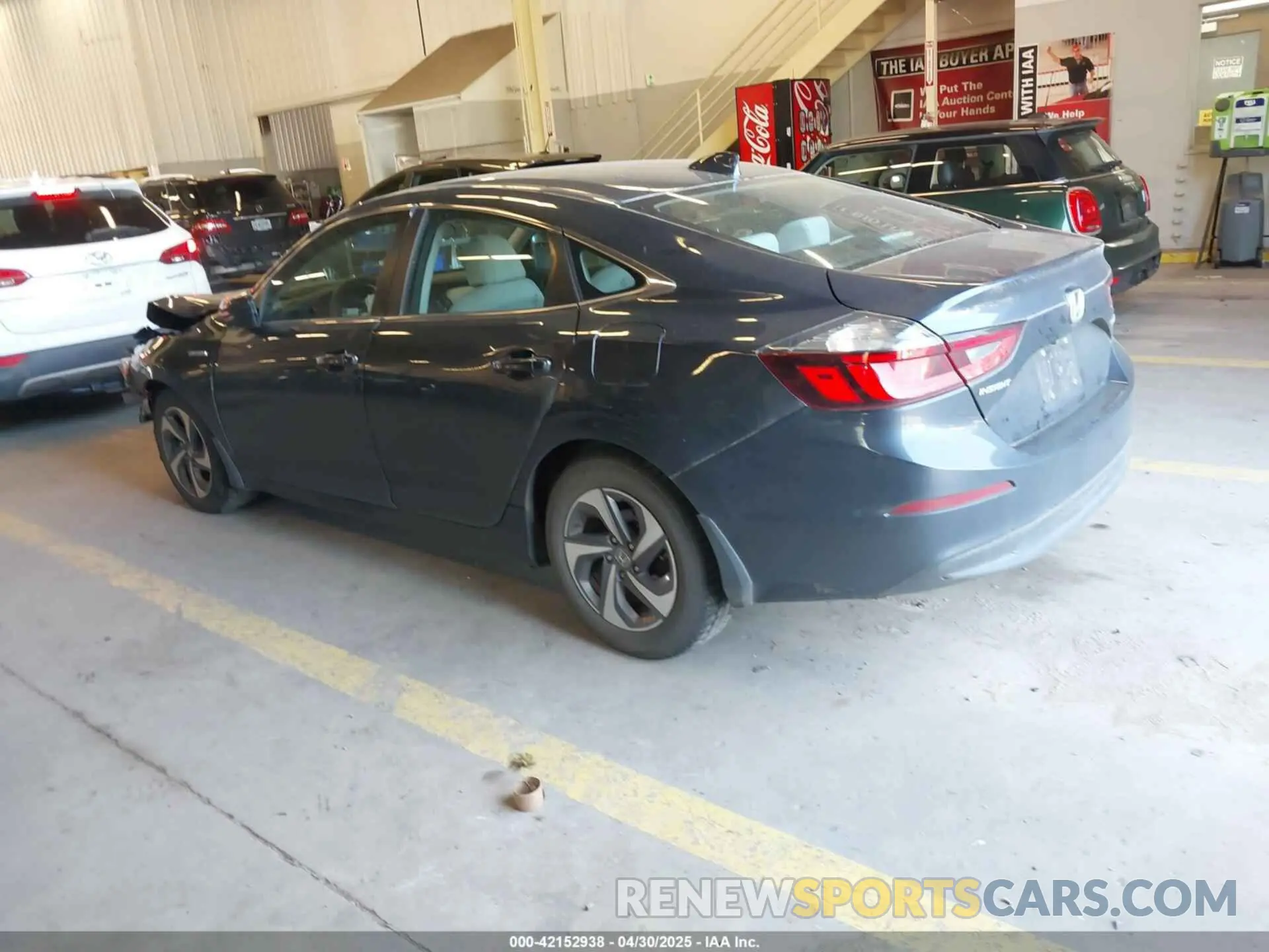 3 Photograph of a damaged car 19XZE4F16KE026659 HONDA INSIGHT 2019
