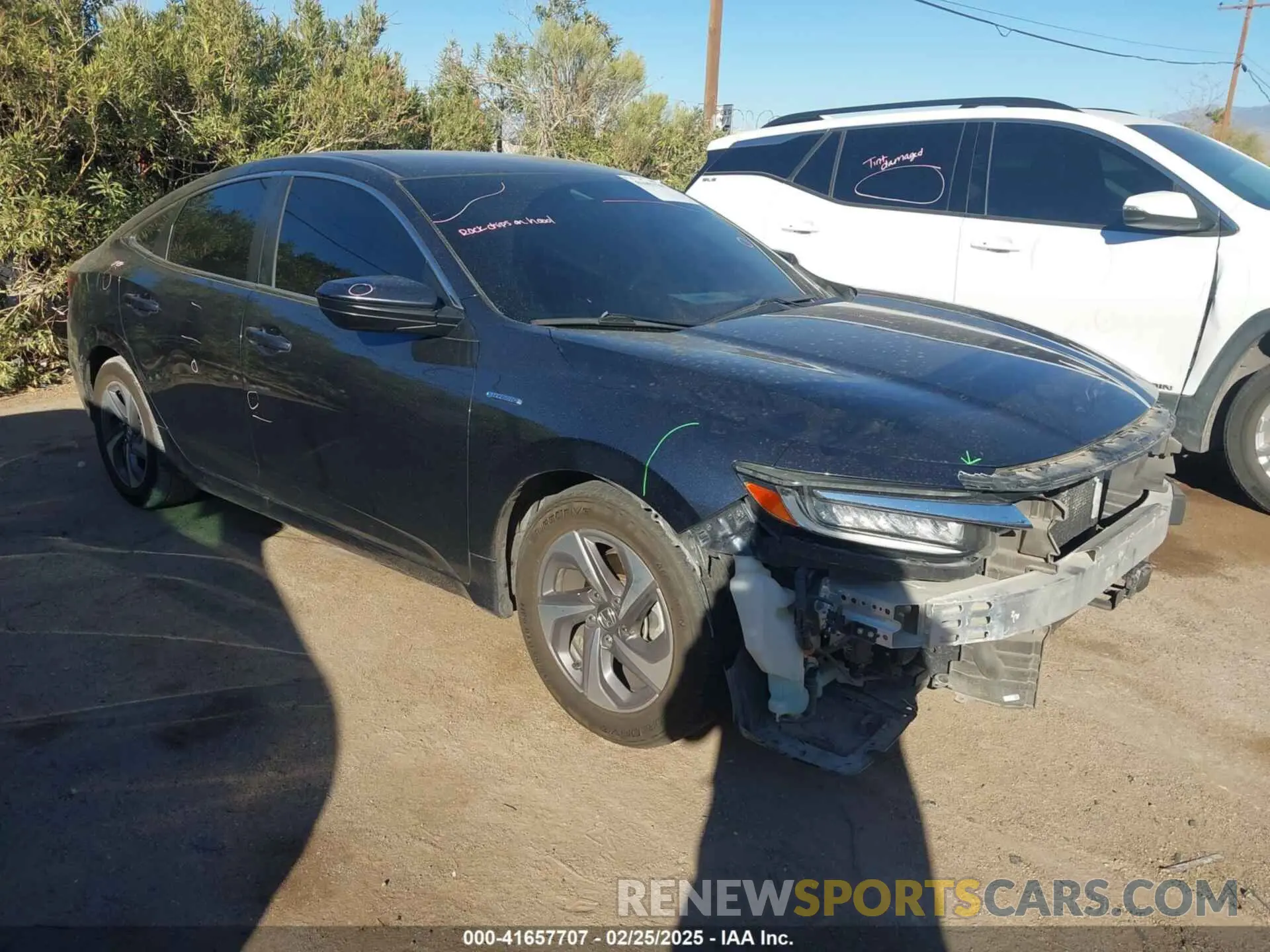 1 Photograph of a damaged car 19XZE4F17KE003004 HONDA INSIGHT 2019