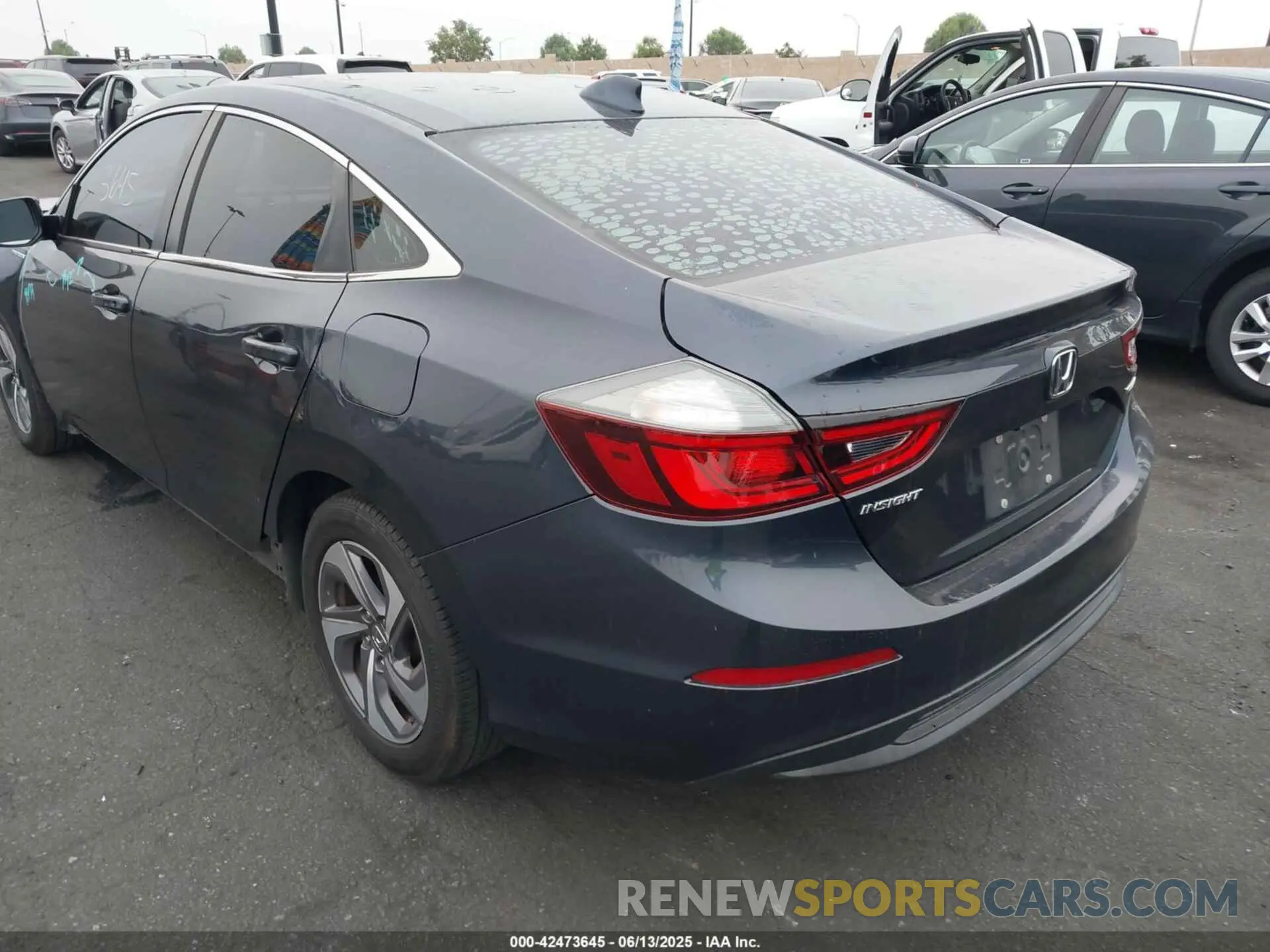 3 Photograph of a damaged car 19XZE4F17KE004511 HONDA INSIGHT 2019