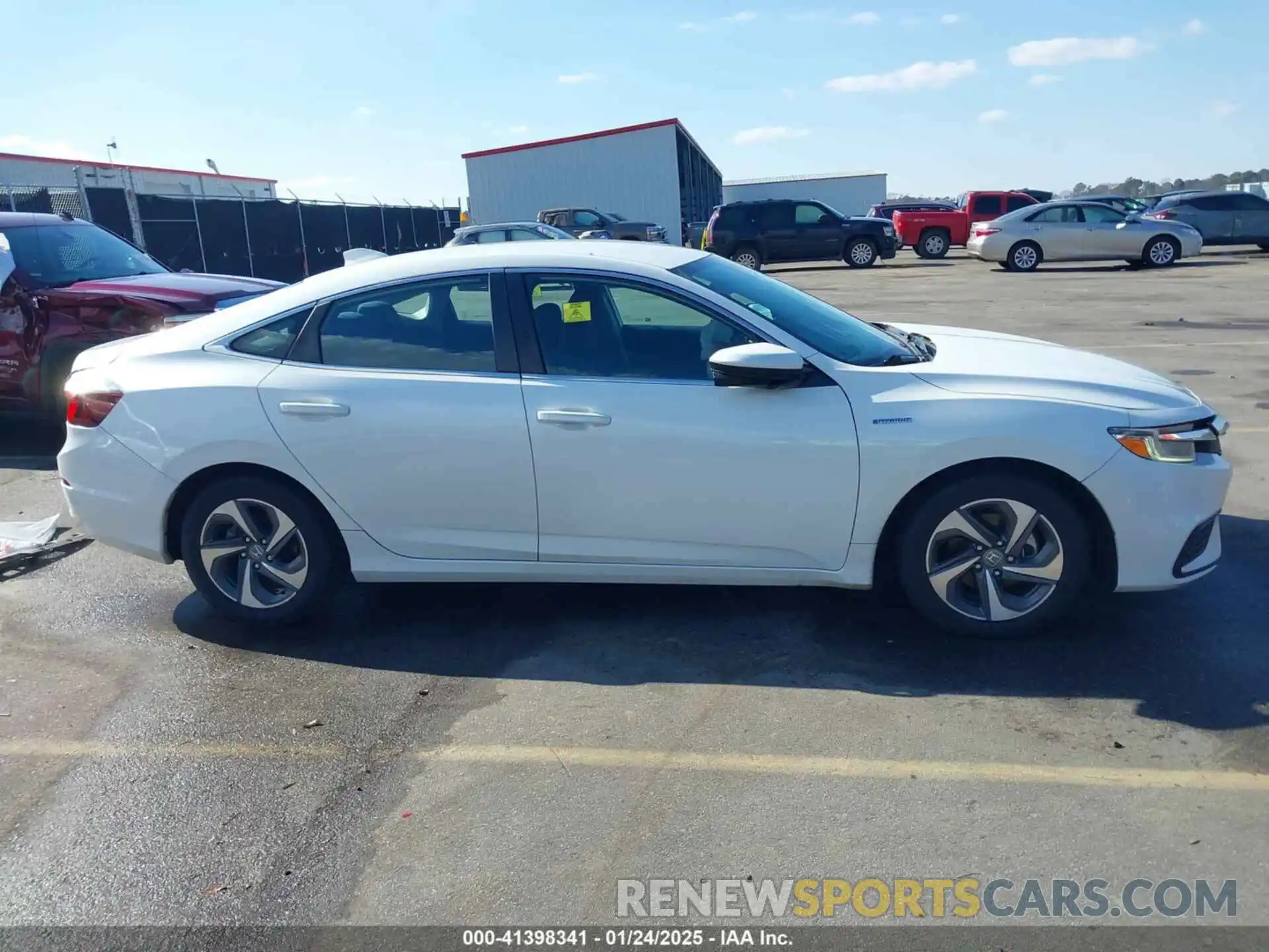 14 Photograph of a damaged car 19XZE4F50KE001436 HONDA INSIGHT 2019