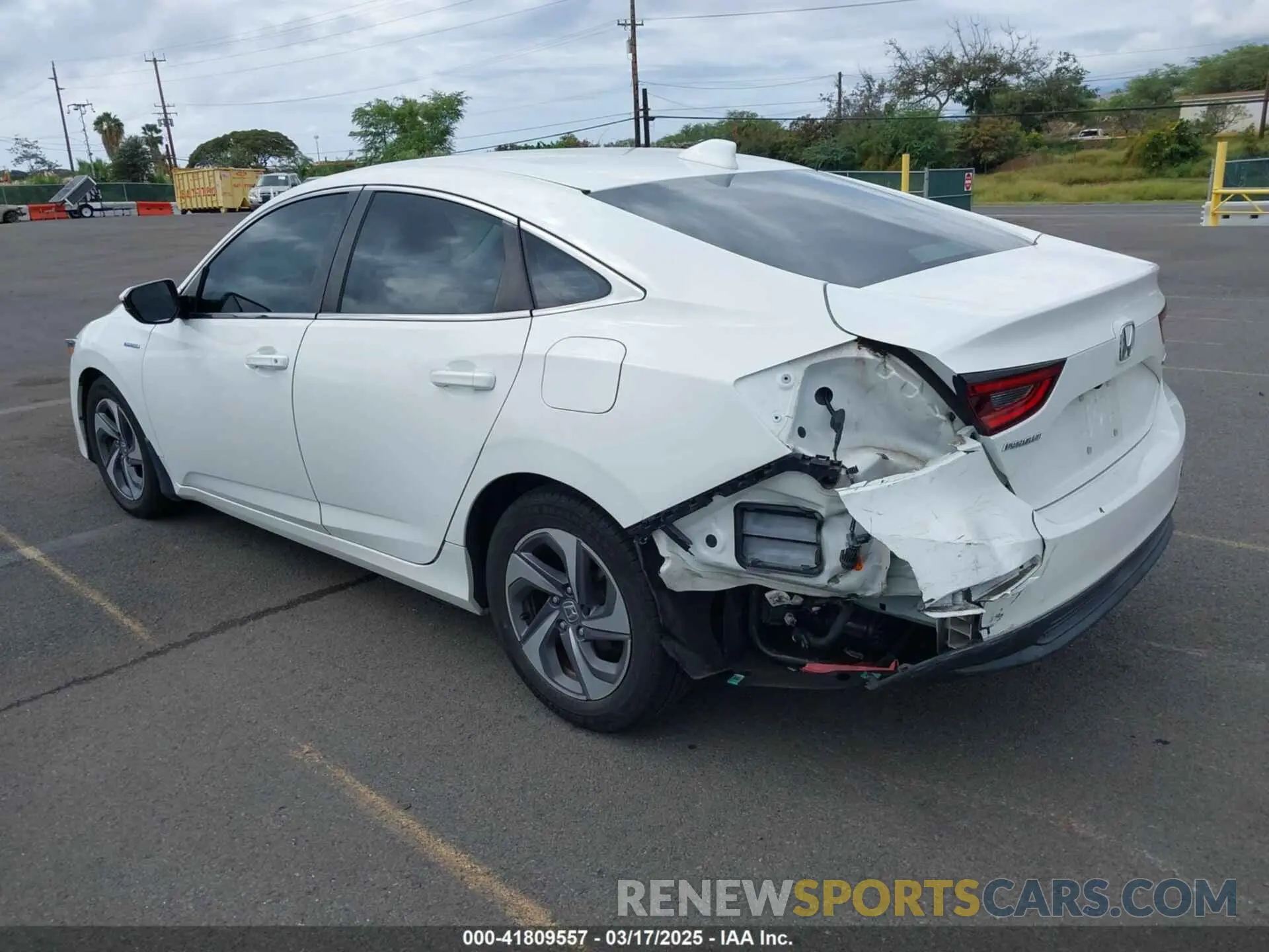 3 Photograph of a damaged car 19XZE4F50KE005082 HONDA INSIGHT 2019