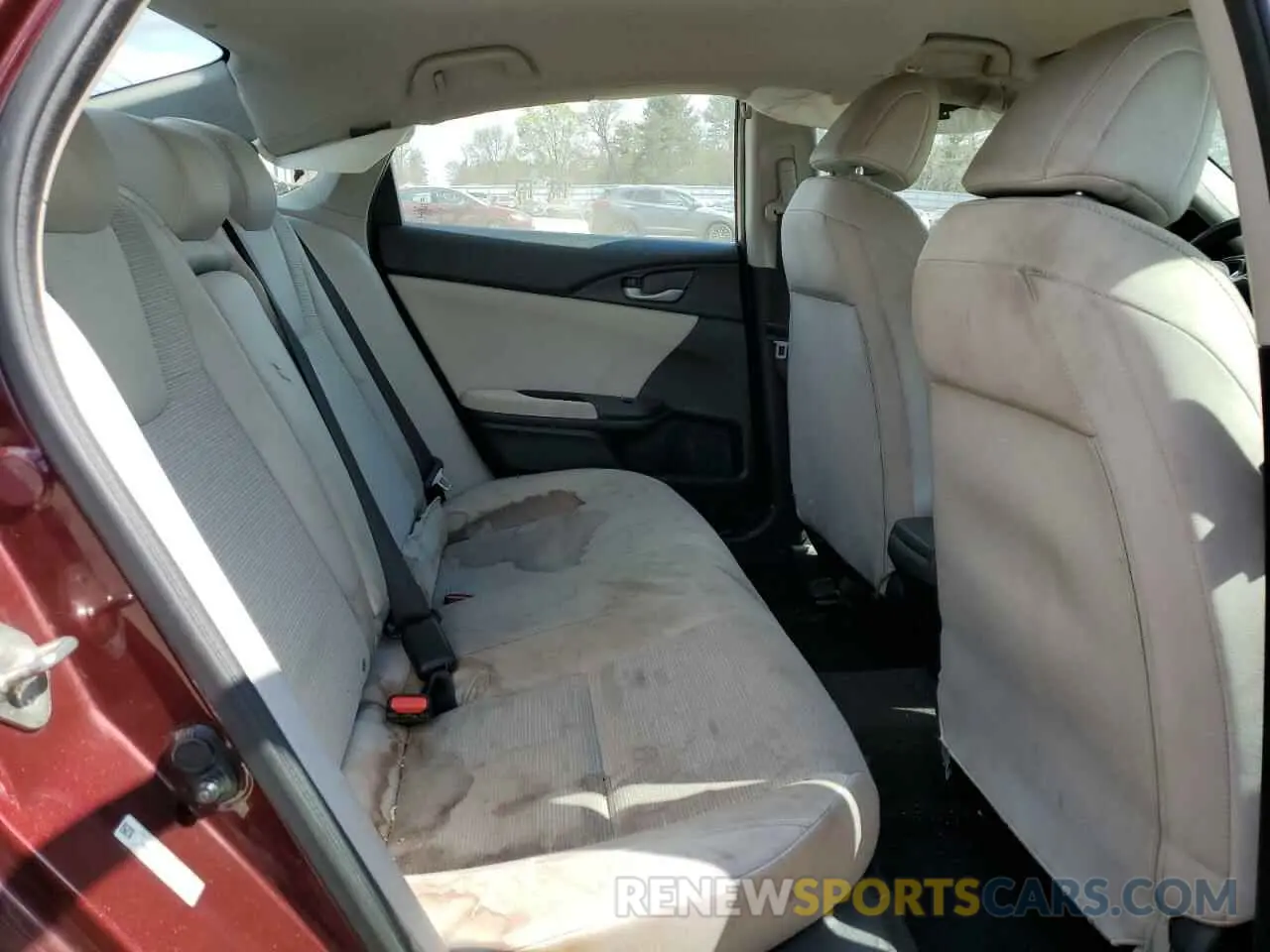 11 Photograph of a damaged car 19XZE4F50KE021699 HONDA INSIGHT 2019