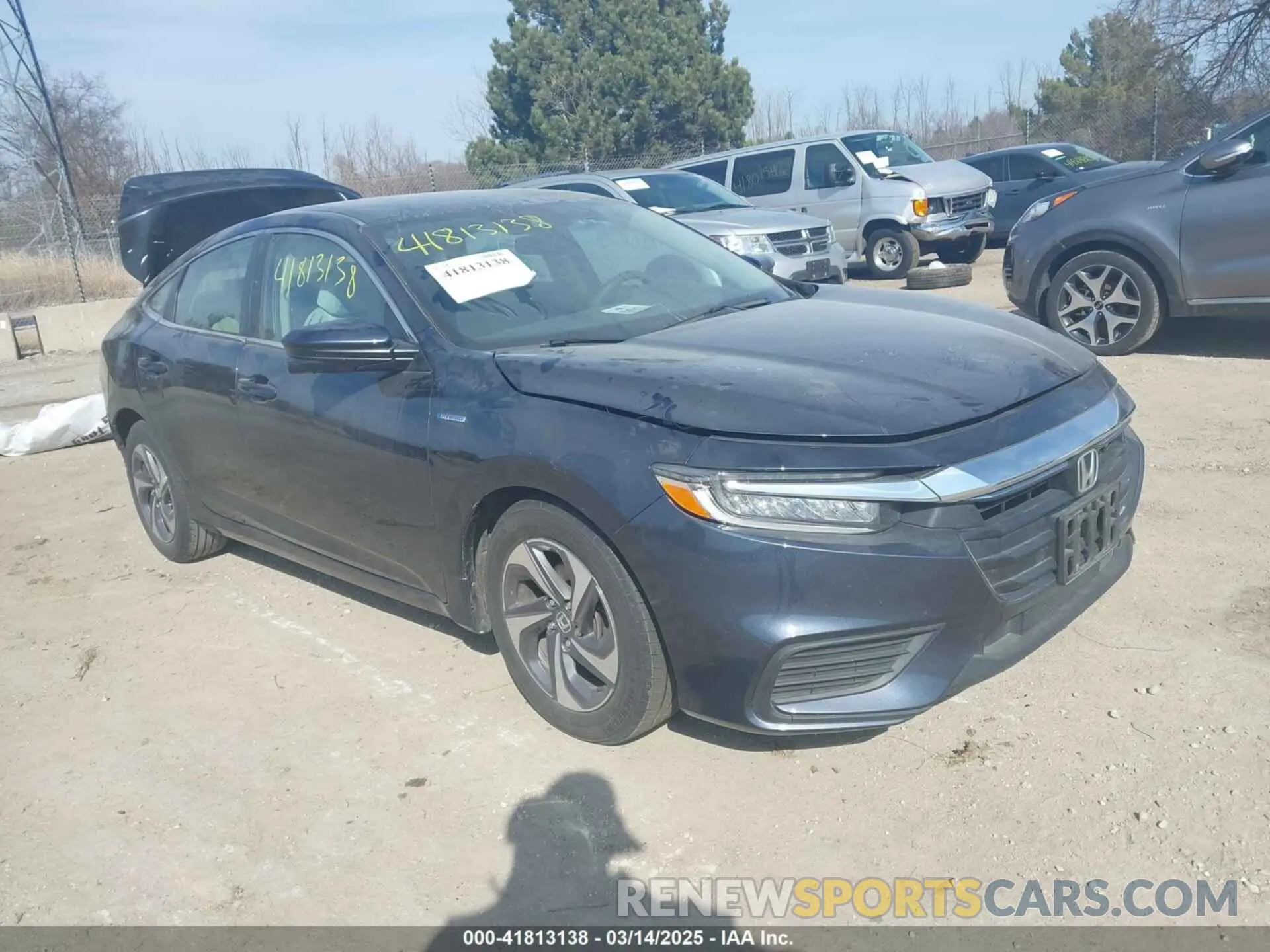 1 Photograph of a damaged car 19XZE4F51KE022571 HONDA INSIGHT 2019
