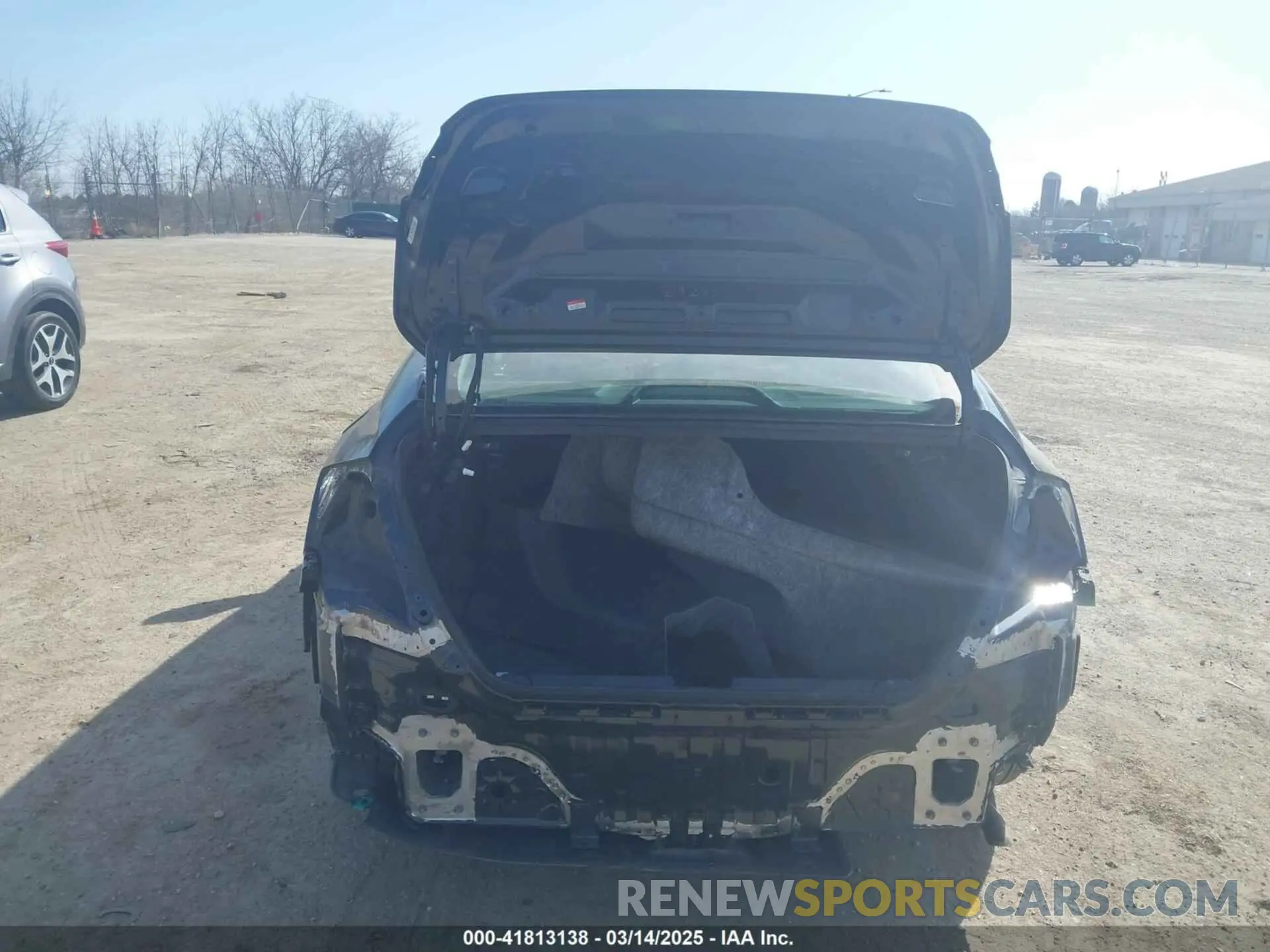 16 Photograph of a damaged car 19XZE4F51KE022571 HONDA INSIGHT 2019