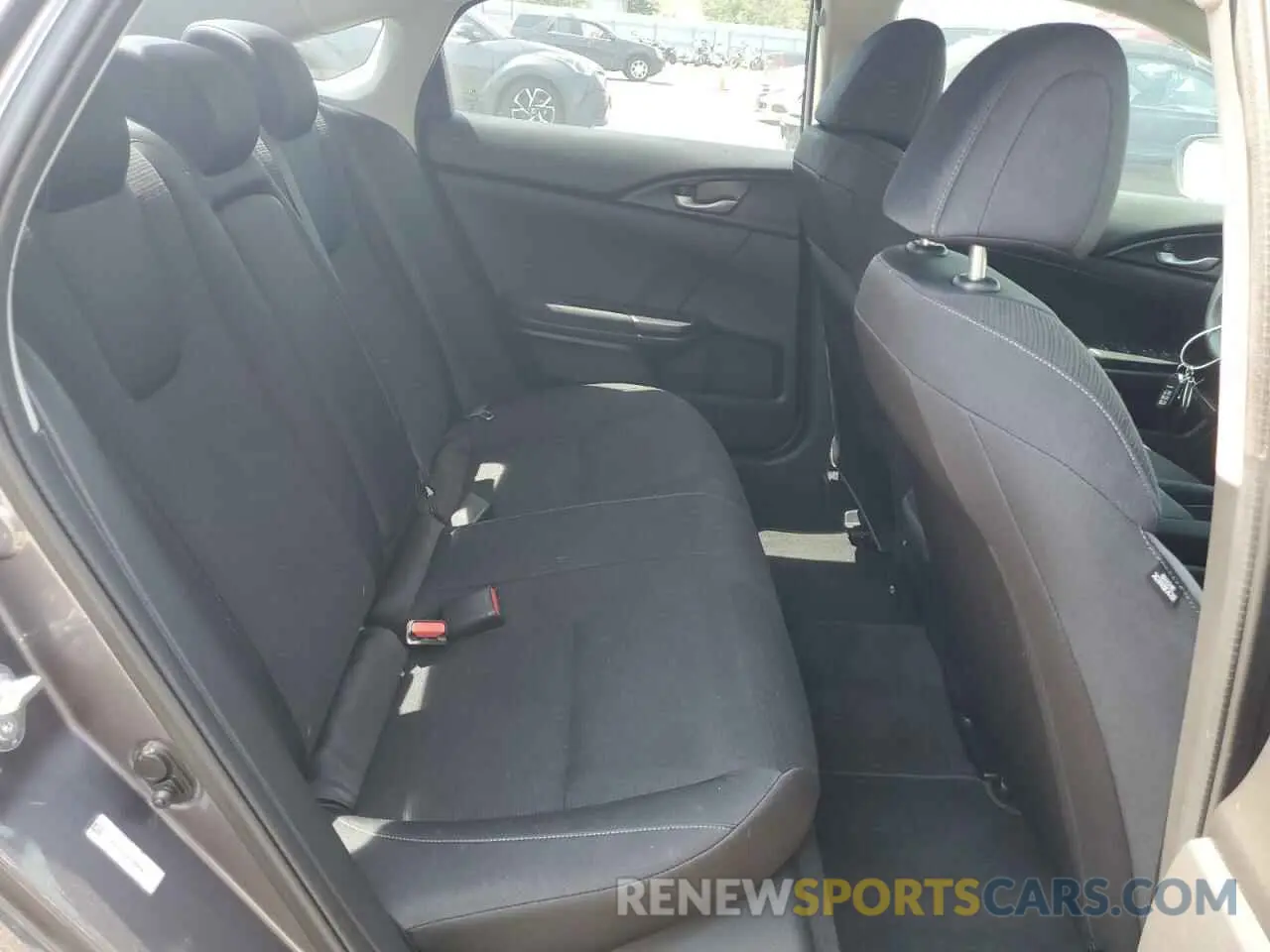 10 Photograph of a damaged car 19XZE4F53KE006890 HONDA INSIGHT 2019