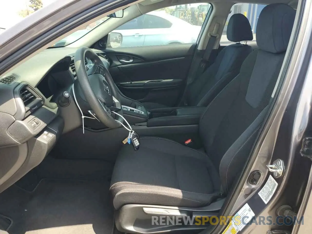 7 Photograph of a damaged car 19XZE4F53KE006890 HONDA INSIGHT 2019