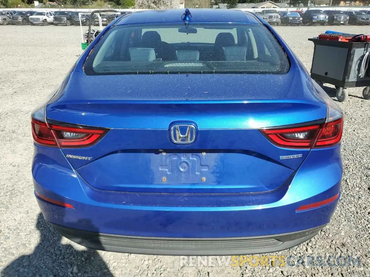 6 Photograph of a damaged car 19XZE4F53KE017565 HONDA INSIGHT 2019