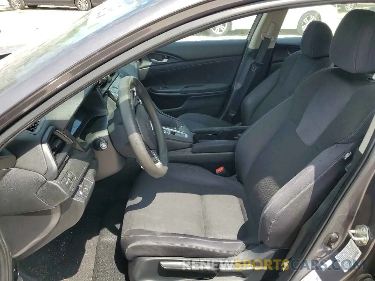 7 Photograph of a damaged car 19XZE4F54KE008079 HONDA INSIGHT 2019