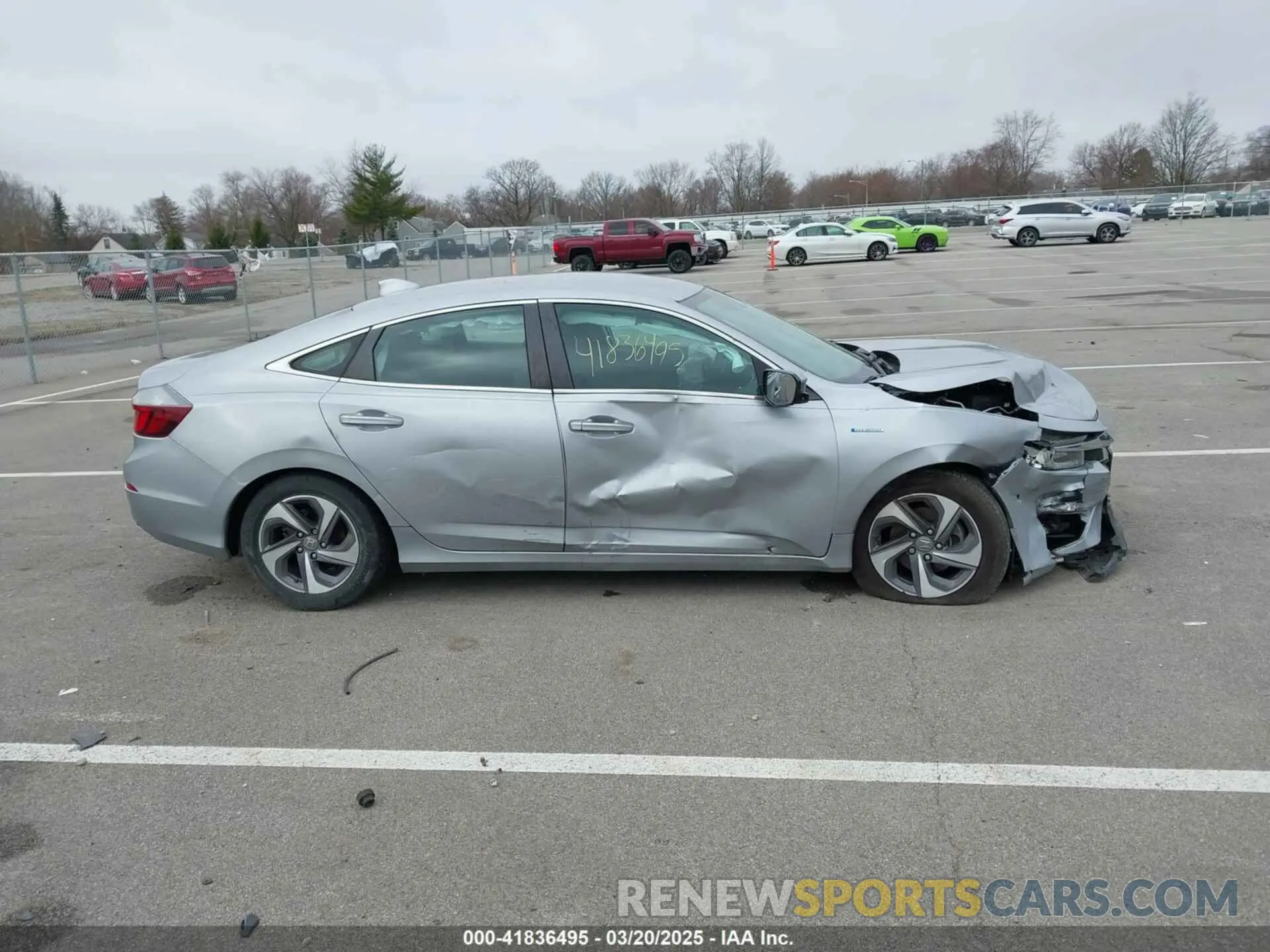 13 Photograph of a damaged car 19XZE4F54KE010155 HONDA INSIGHT 2019