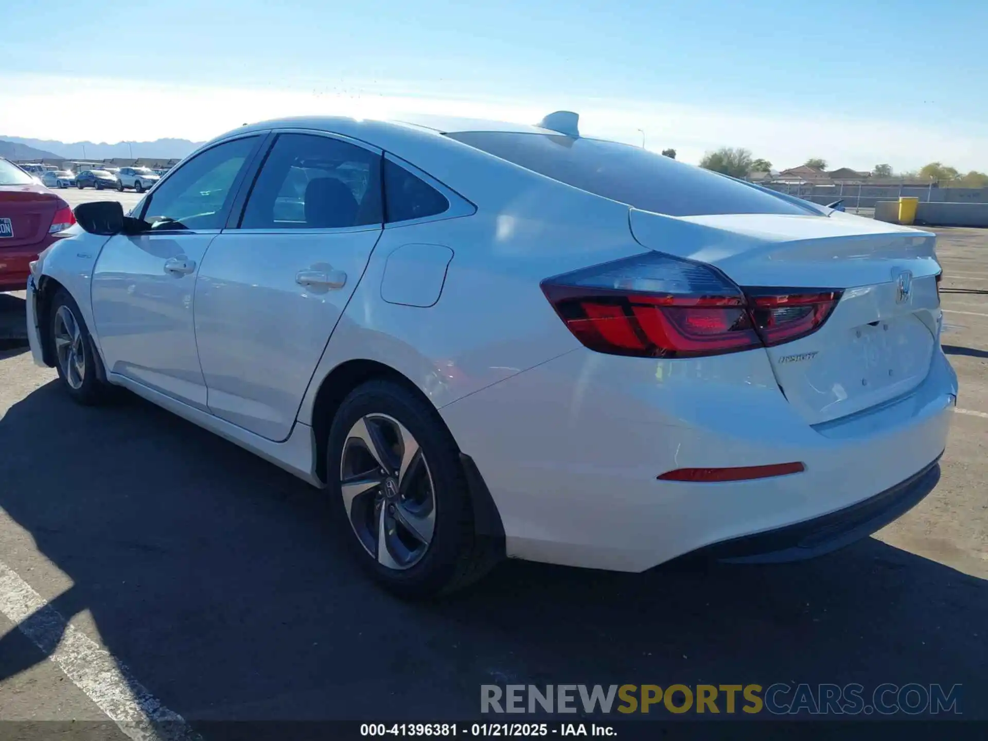 3 Photograph of a damaged car 19XZE4F54KE022533 HONDA INSIGHT 2019