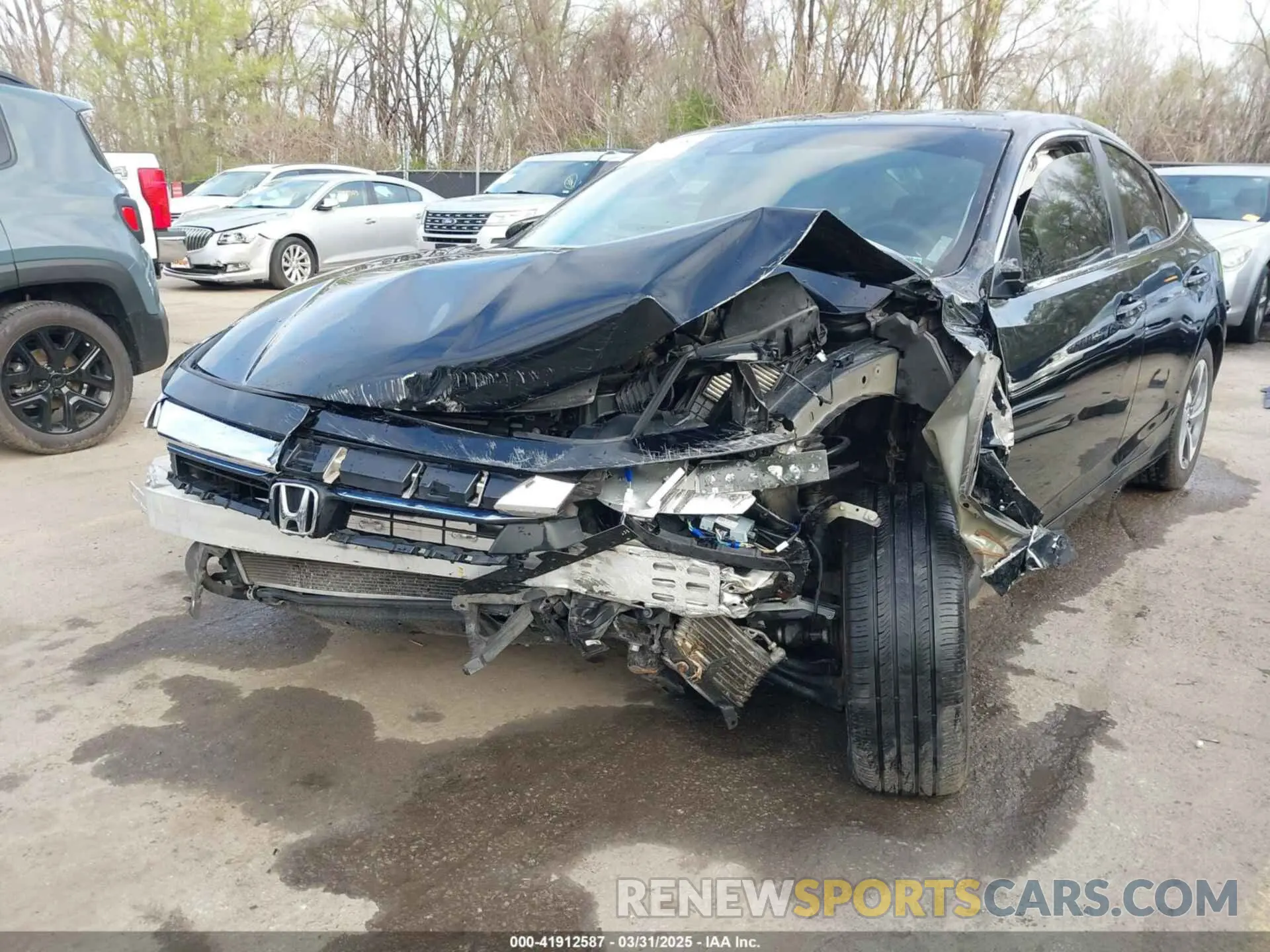 6 Photograph of a damaged car 19XZE4F54KE024461 HONDA INSIGHT 2019