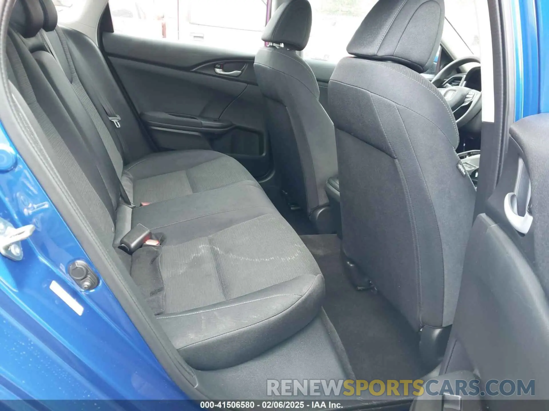 8 Photograph of a damaged car 19XZE4F54KE025545 HONDA INSIGHT 2019