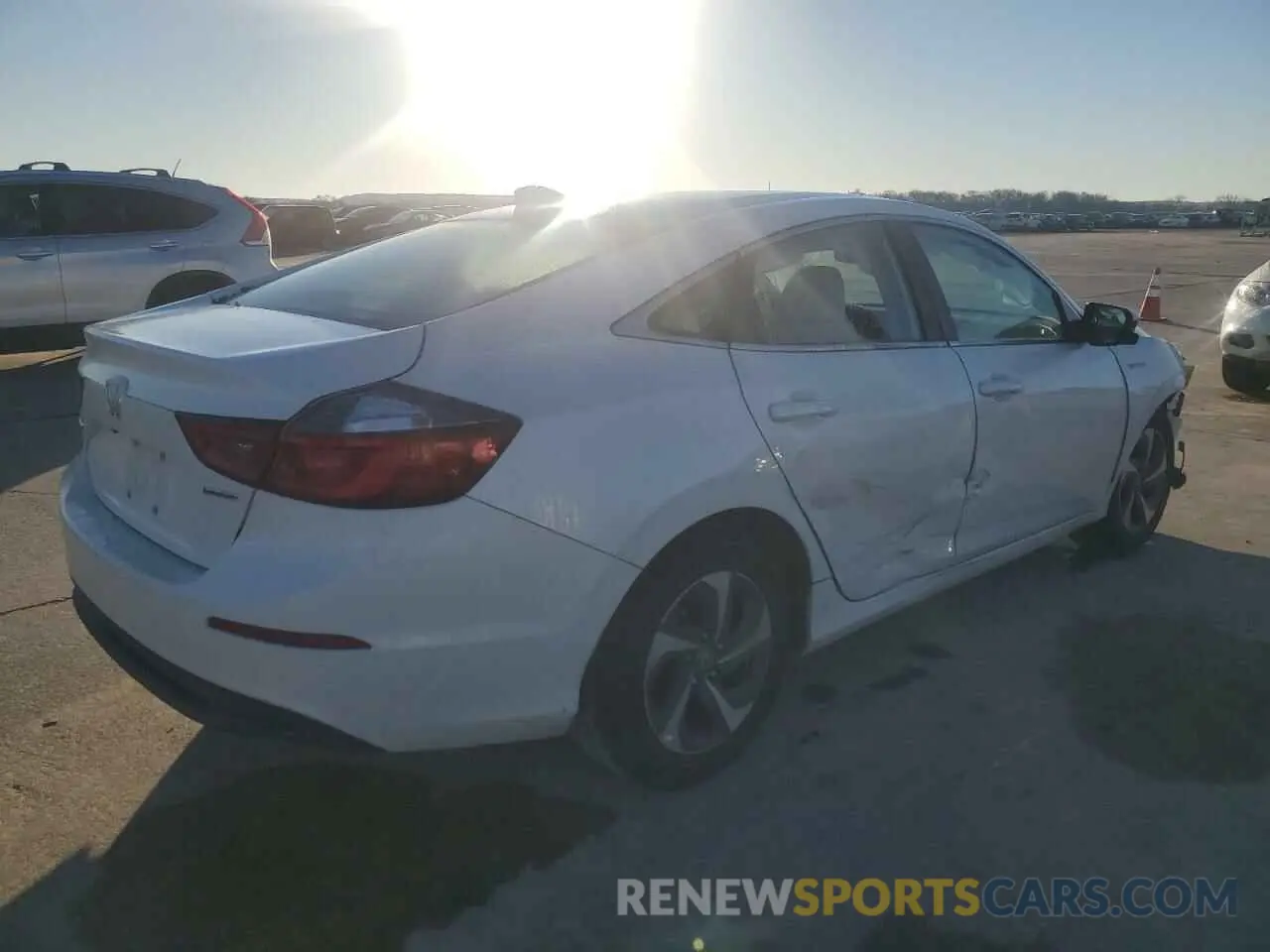 3 Photograph of a damaged car 19XZE4F55KE028941 HONDA INSIGHT 2019