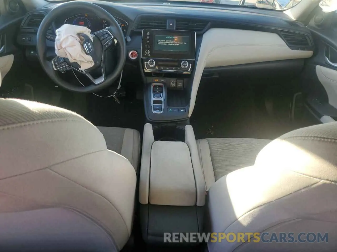 8 Photograph of a damaged car 19XZE4F55KE028941 HONDA INSIGHT 2019