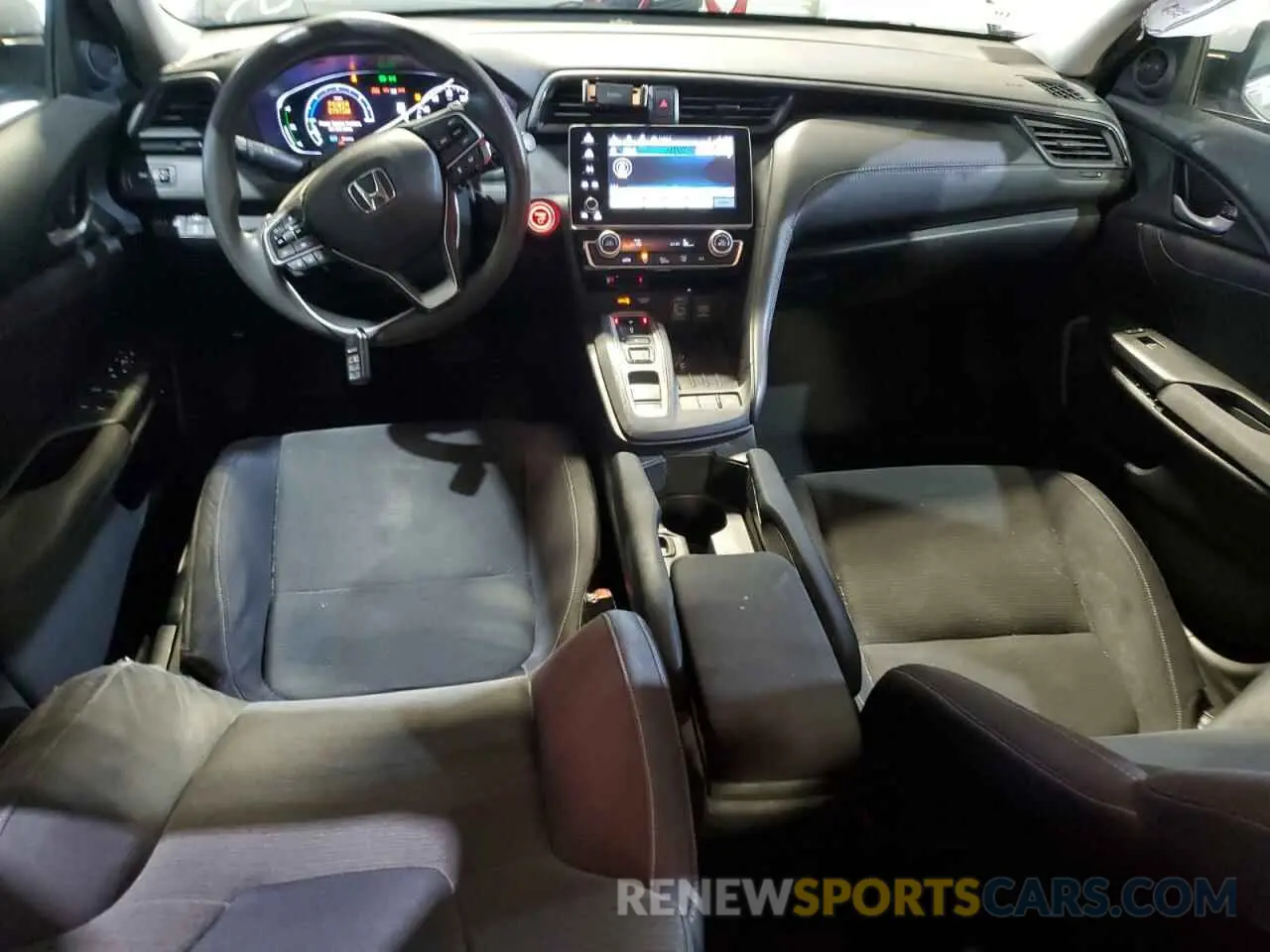 8 Photograph of a damaged car 19XZE4F56KE023943 HONDA INSIGHT 2019