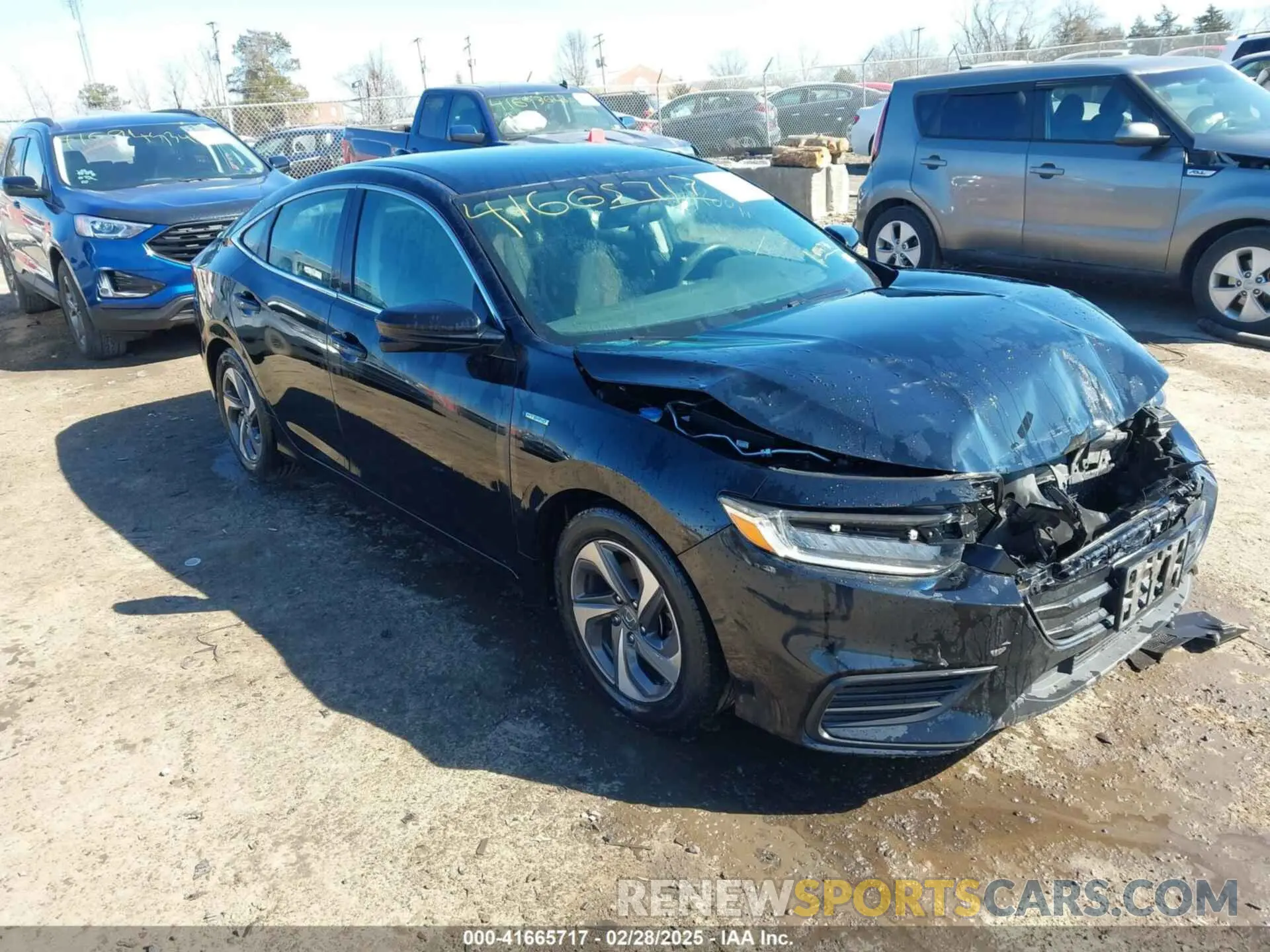 1 Photograph of a damaged car 19XZE4F57KE014734 HONDA INSIGHT 2019