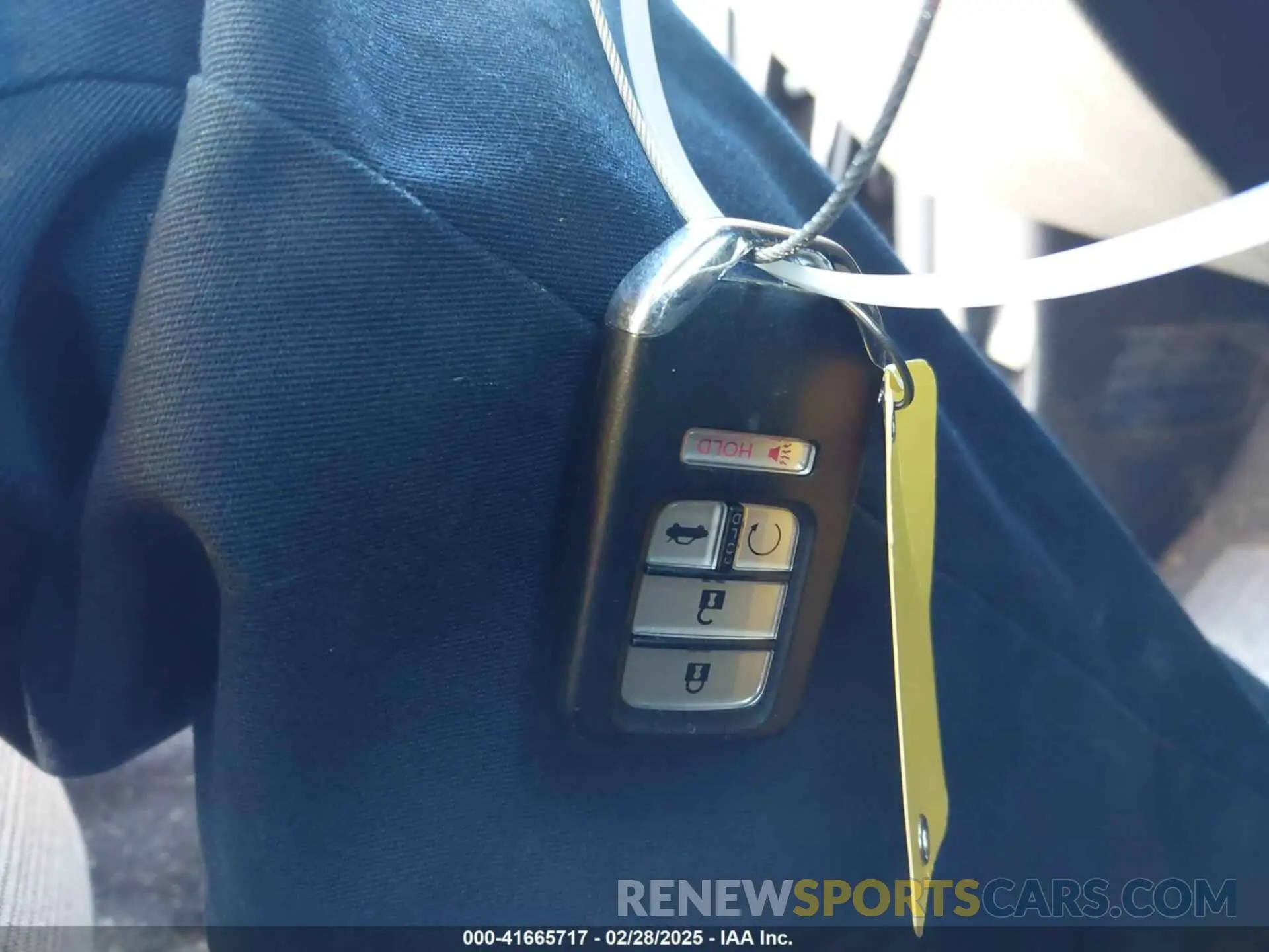 11 Photograph of a damaged car 19XZE4F57KE014734 HONDA INSIGHT 2019