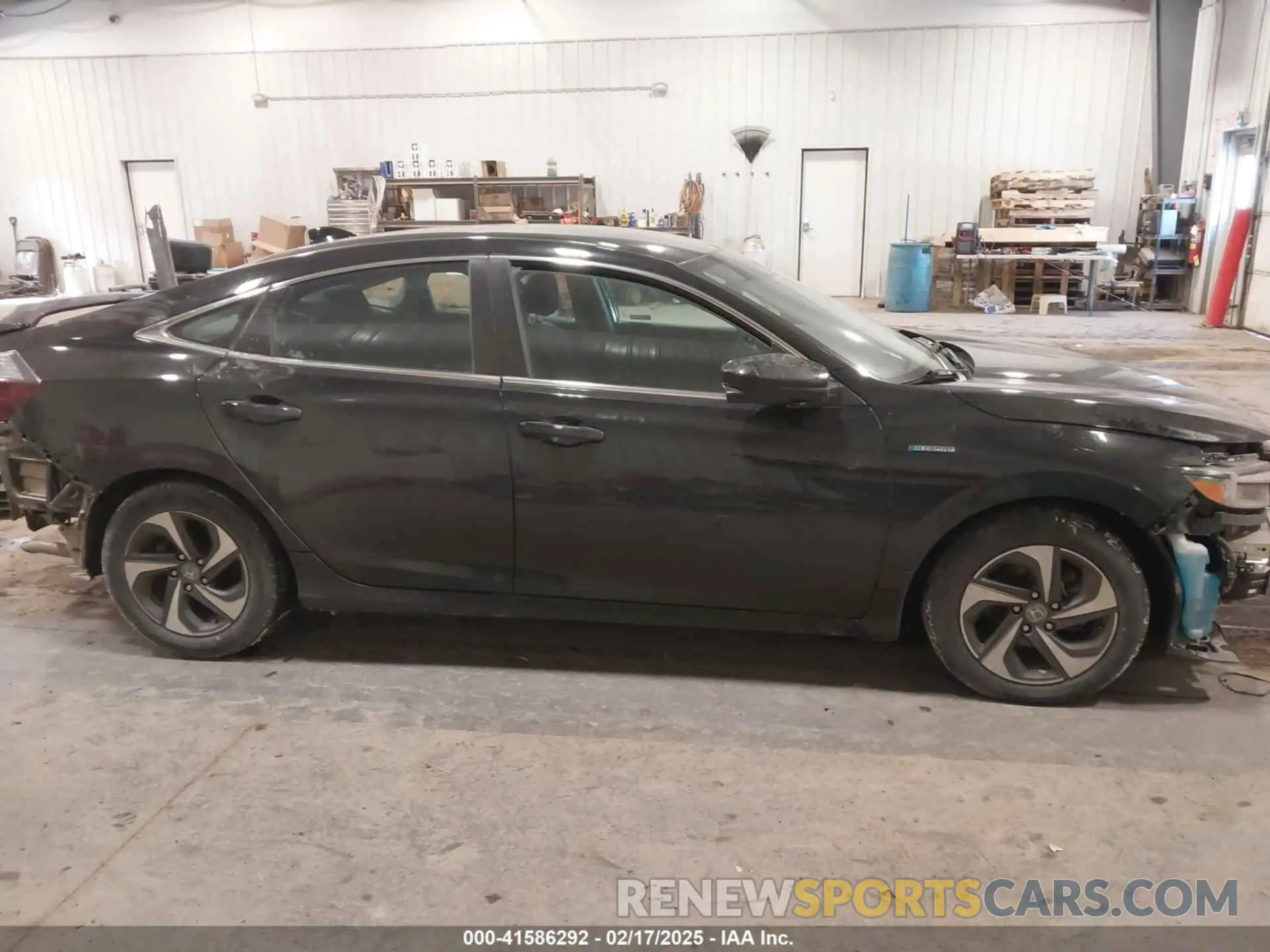 13 Photograph of a damaged car 19XZE4F57KE029475 HONDA INSIGHT 2019