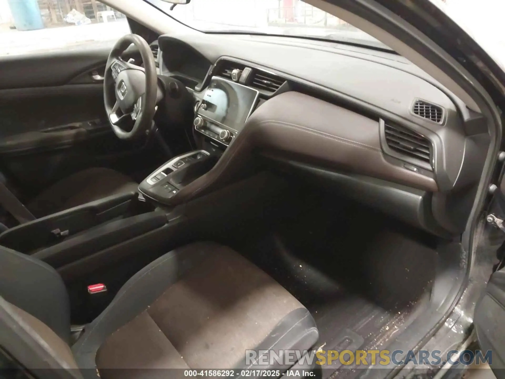 5 Photograph of a damaged car 19XZE4F57KE029475 HONDA INSIGHT 2019