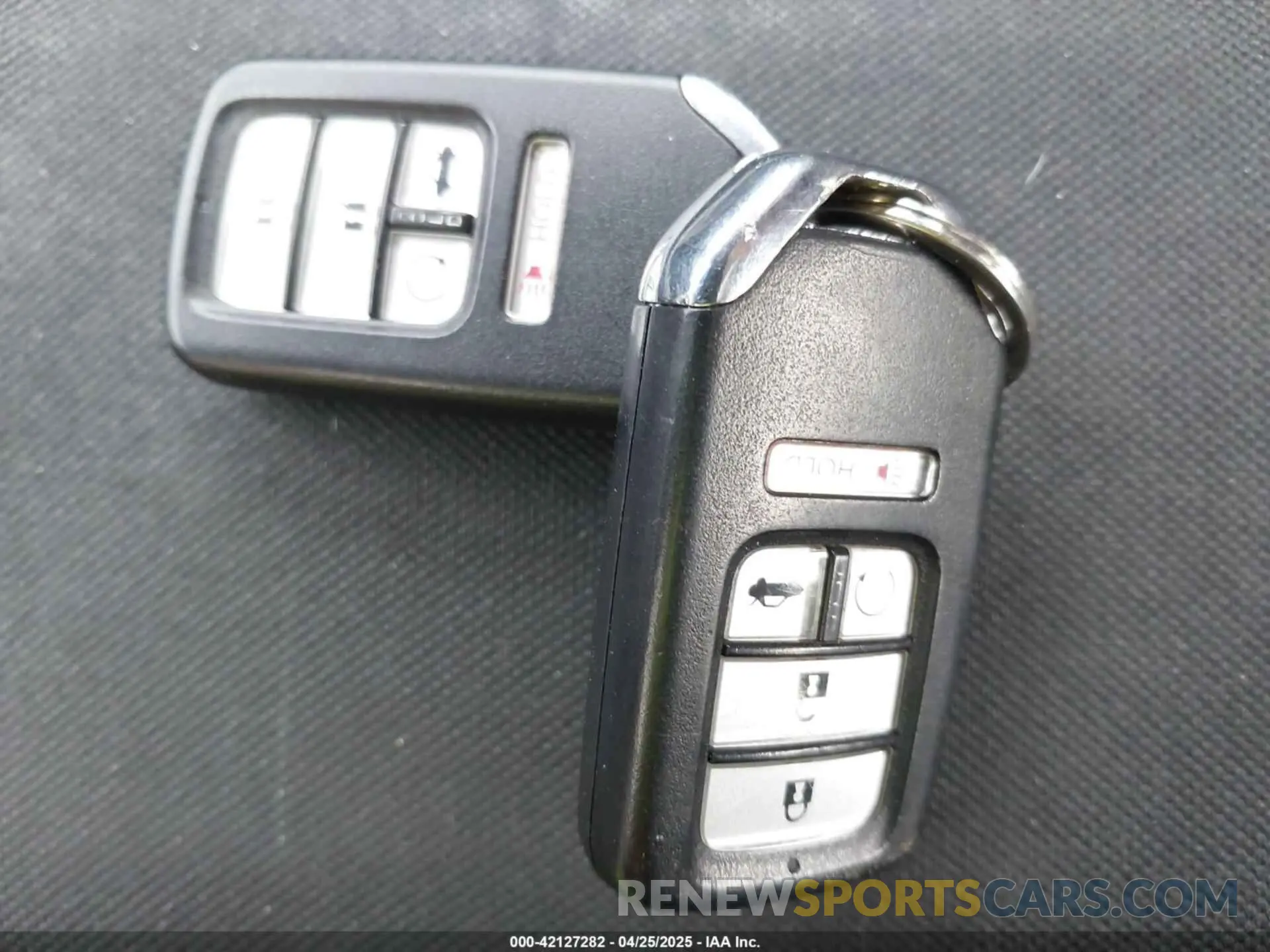 11 Photograph of a damaged car 19XZE4F58KE024446 HONDA INSIGHT 2019