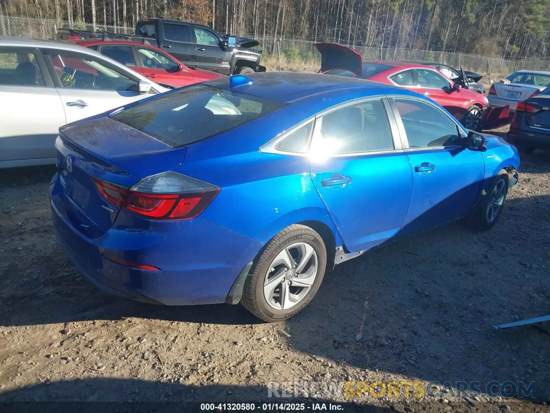4 Photograph of a damaged car 19XZE4F59KE007669 HONDA INSIGHT 2019
