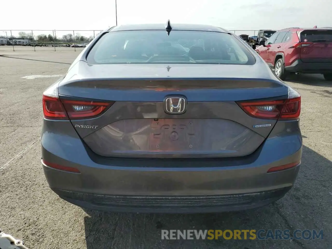 6 Photograph of a damaged car 19XZE4F59KE016100 HONDA INSIGHT 2019