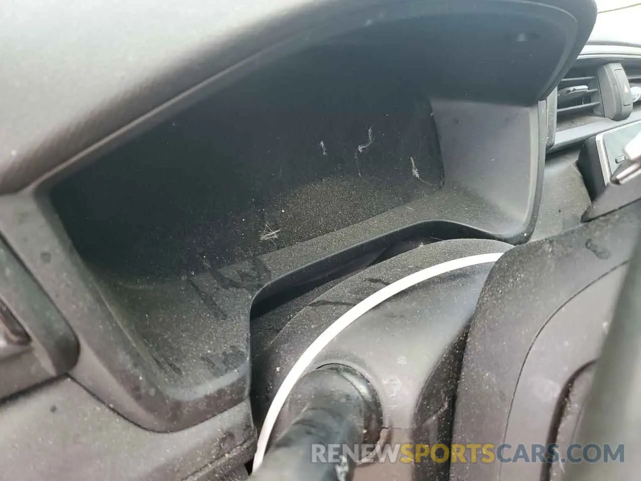 9 Photograph of a damaged car 19XZE4F59KE018221 HONDA INSIGHT 2019
