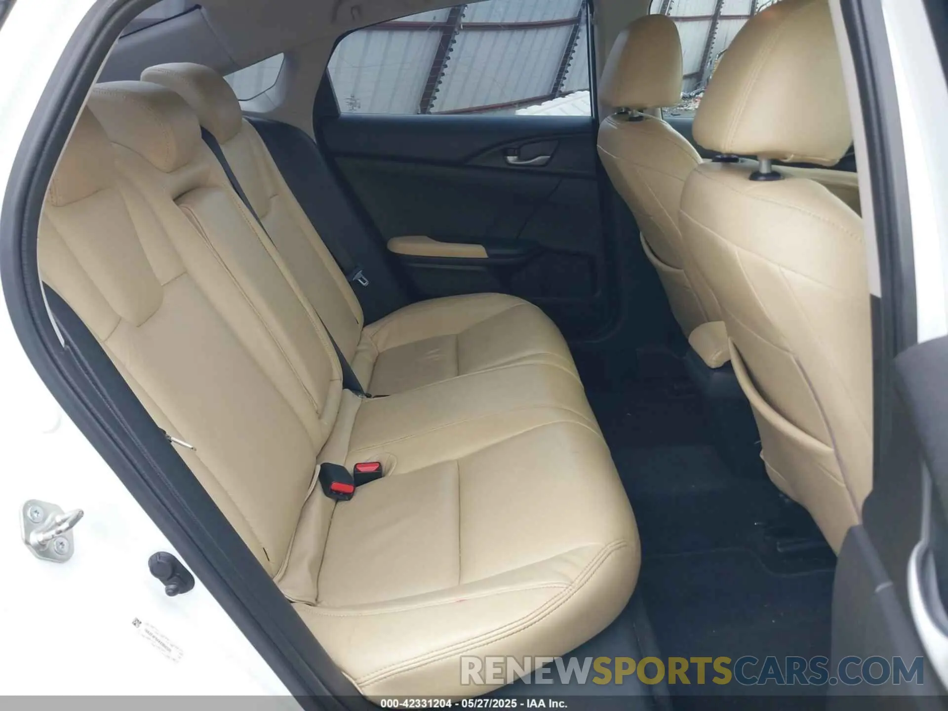 8 Photograph of a damaged car 19XZE4F5XKE009320 HONDA INSIGHT 2019