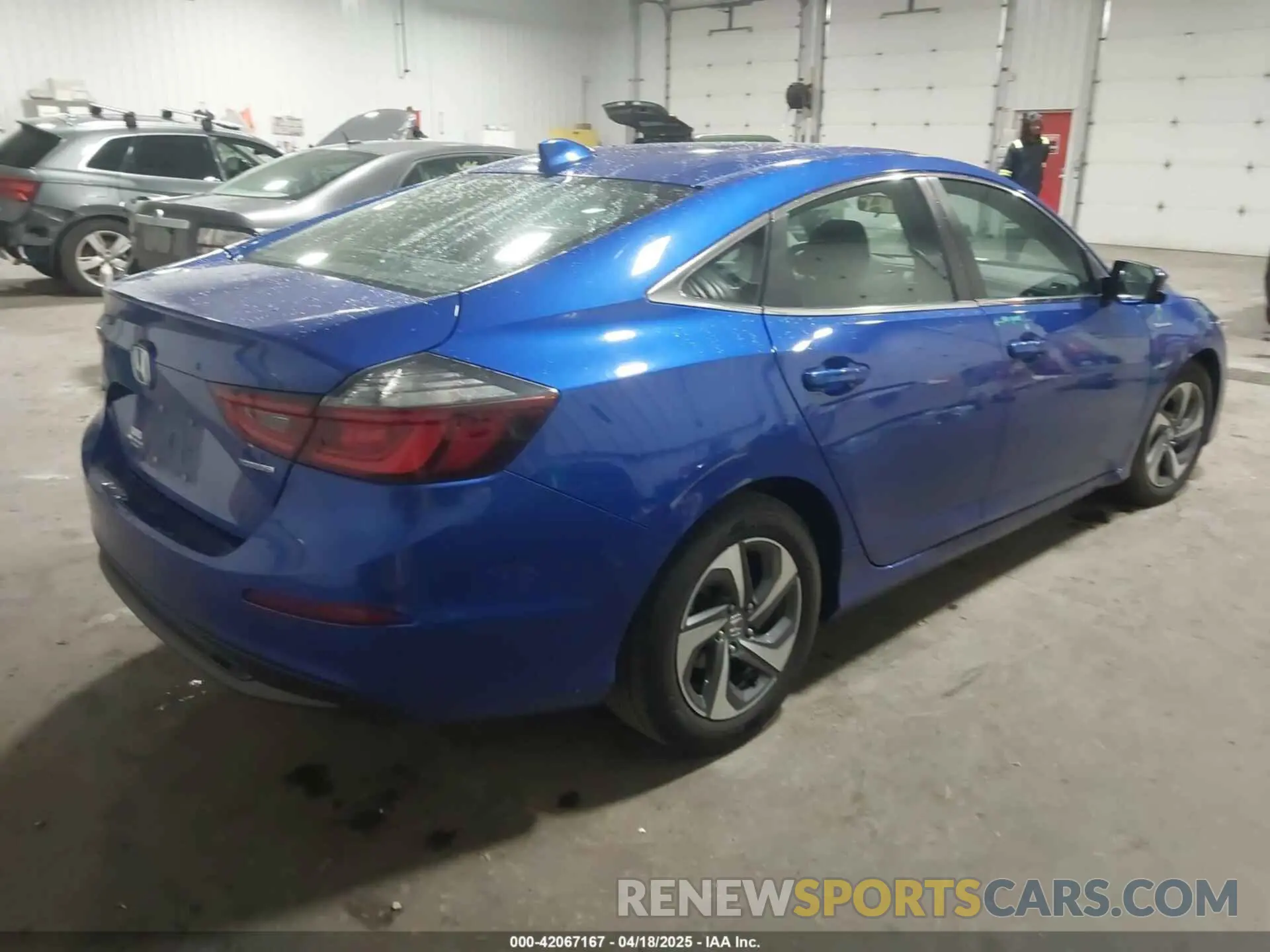 4 Photograph of a damaged car 19XZE4F5XKE013870 HONDA INSIGHT 2019