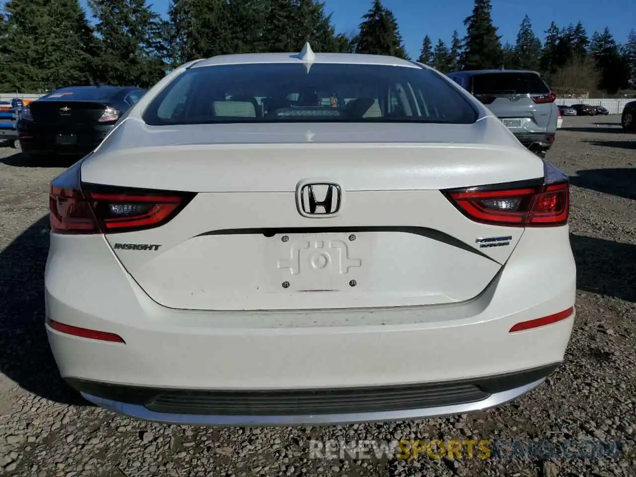 6 Photograph of a damaged car 19XZE4F91KE020256 HONDA INSIGHT 2019