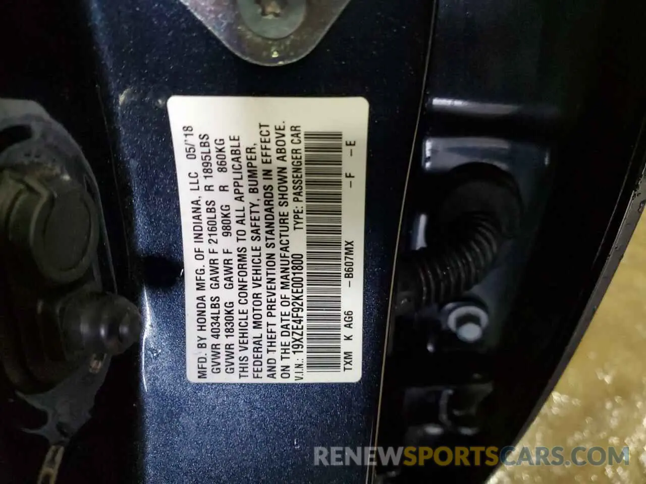 12 Photograph of a damaged car 19XZE4F92KE001800 HONDA INSIGHT 2019