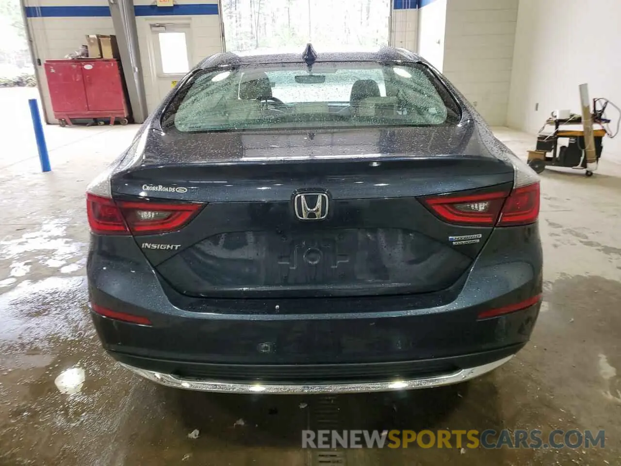 6 Photograph of a damaged car 19XZE4F92KE001800 HONDA INSIGHT 2019
